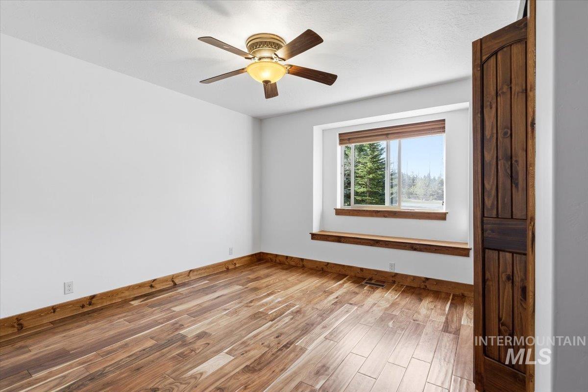 133 Brundage View Ct, McCall, Idaho 83638, 3 Bedrooms, 3 Bathrooms, Residential For Sale, Price $875,000,MLS 98985267