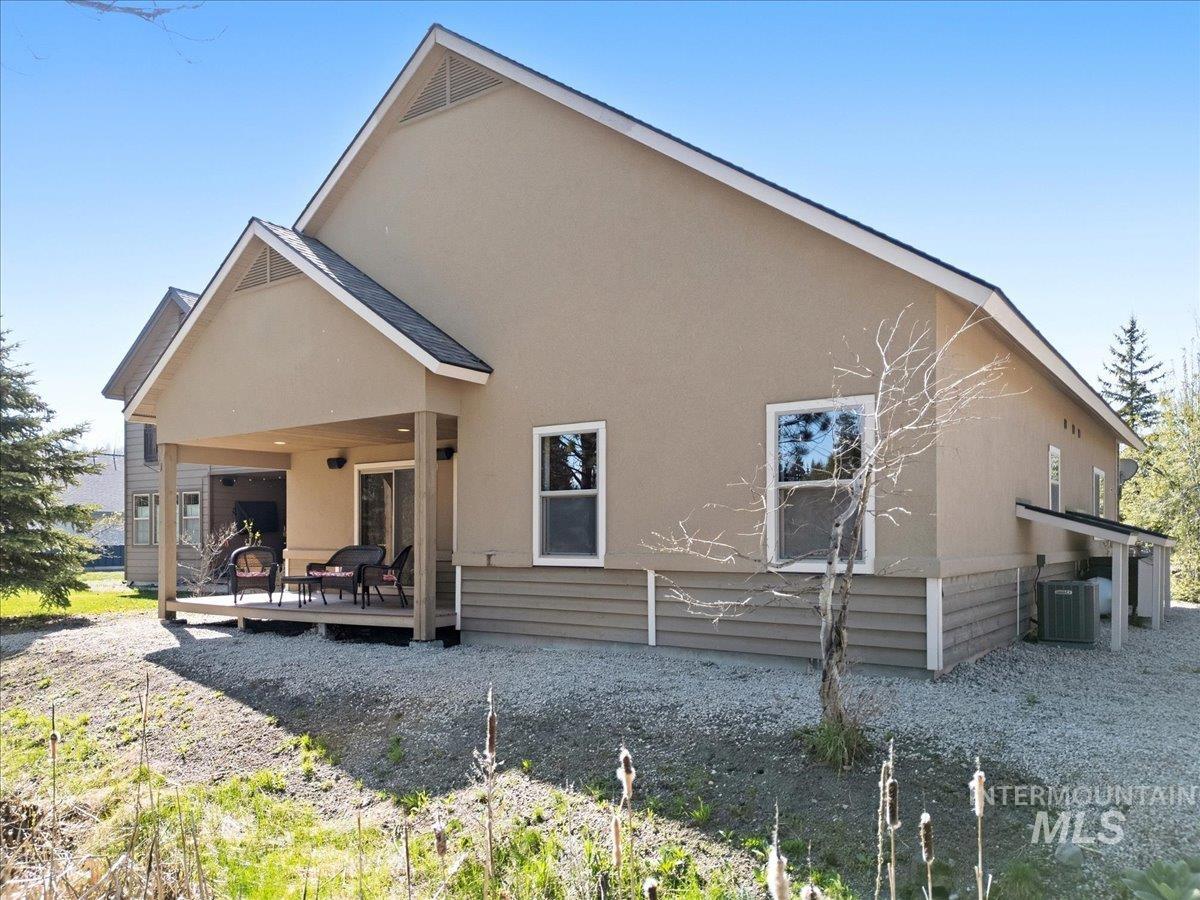 133 Brundage View Ct, McCall, Idaho 83638, 3 Bedrooms, 3 Bathrooms, Residential For Sale, Price $875,000,MLS 98985267
