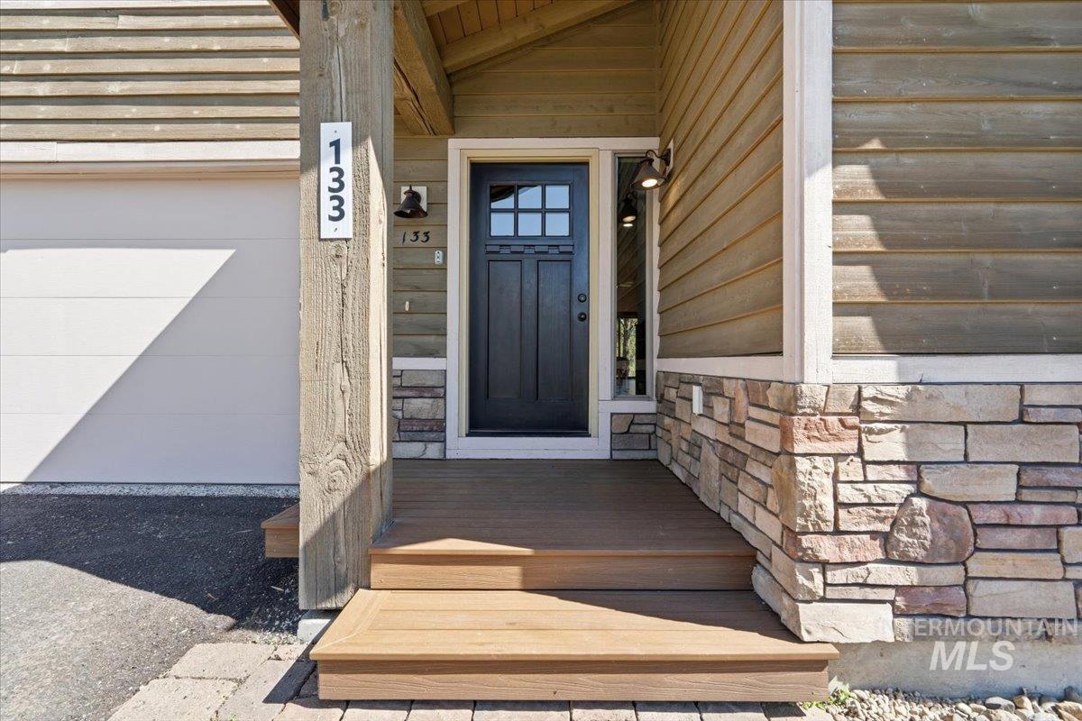 133 Brundage View Ct, McCall, Idaho 83638, 3 Bedrooms, 3 Bathrooms, Residential For Sale, Price $875,000,MLS 98985267