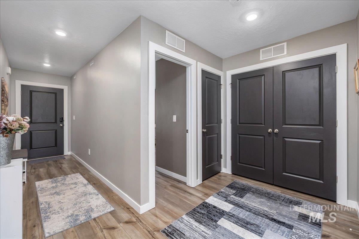 8557 Velvet Ash St, Nampa, Idaho 83687, 4 Bedrooms, 2 Bathrooms, Residential For Sale, Price $415,000, 98985276