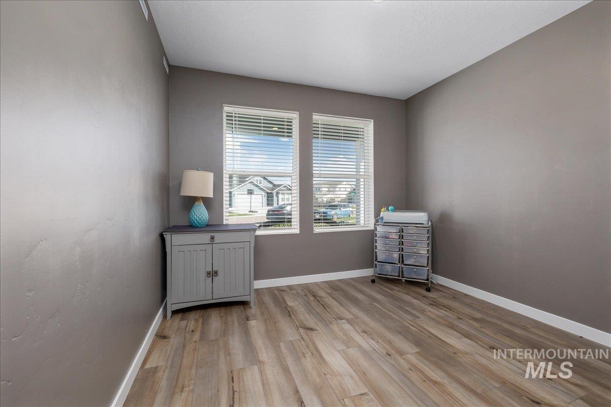 8557 Velvet Ash St, Nampa, Idaho 83687, 4 Bedrooms, 2 Bathrooms, Residential For Sale, Price $415,000, 98985276