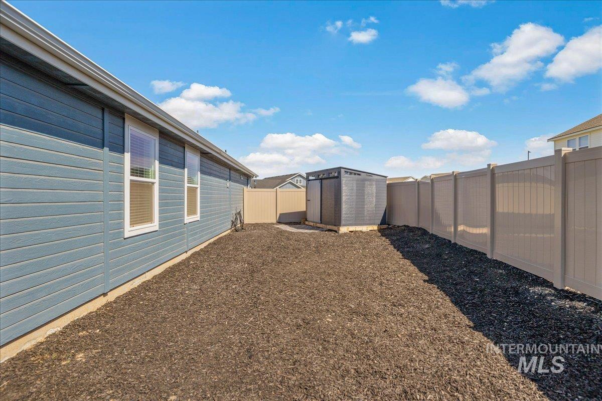8557 Velvet Ash St, Nampa, Idaho 83687, 4 Bedrooms, 2 Bathrooms, Residential For Sale, Price $415,000, 98985276