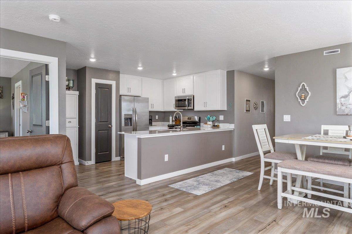 8557 Velvet Ash St, Nampa, Idaho 83687, 4 Bedrooms, 2 Bathrooms, Residential For Sale, Price $415,000, 98985276