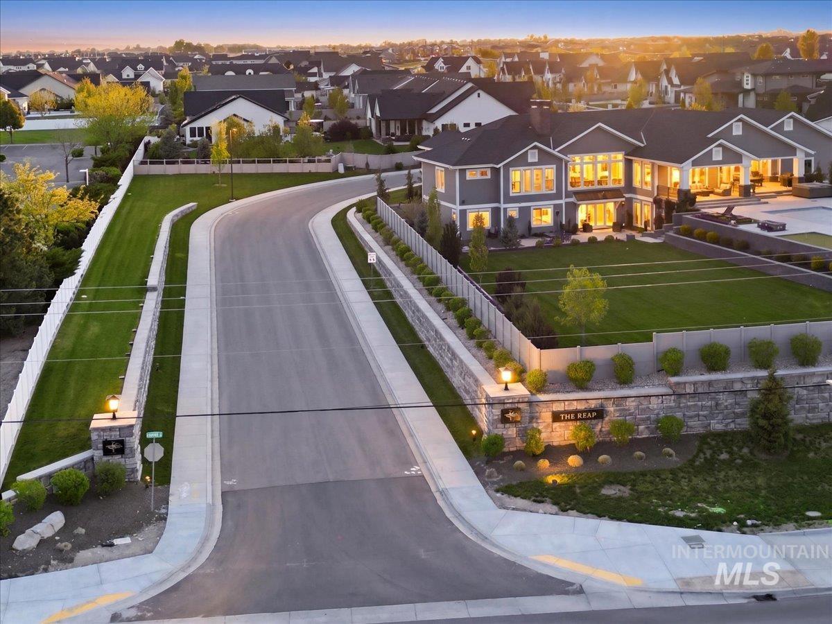 2921 E Wickham Ct, Meridian, Idaho 83642-2679, 4 Bedrooms, 3.5 Bathrooms, Residential For Sale, Price $1,399,000,MLS 98985277