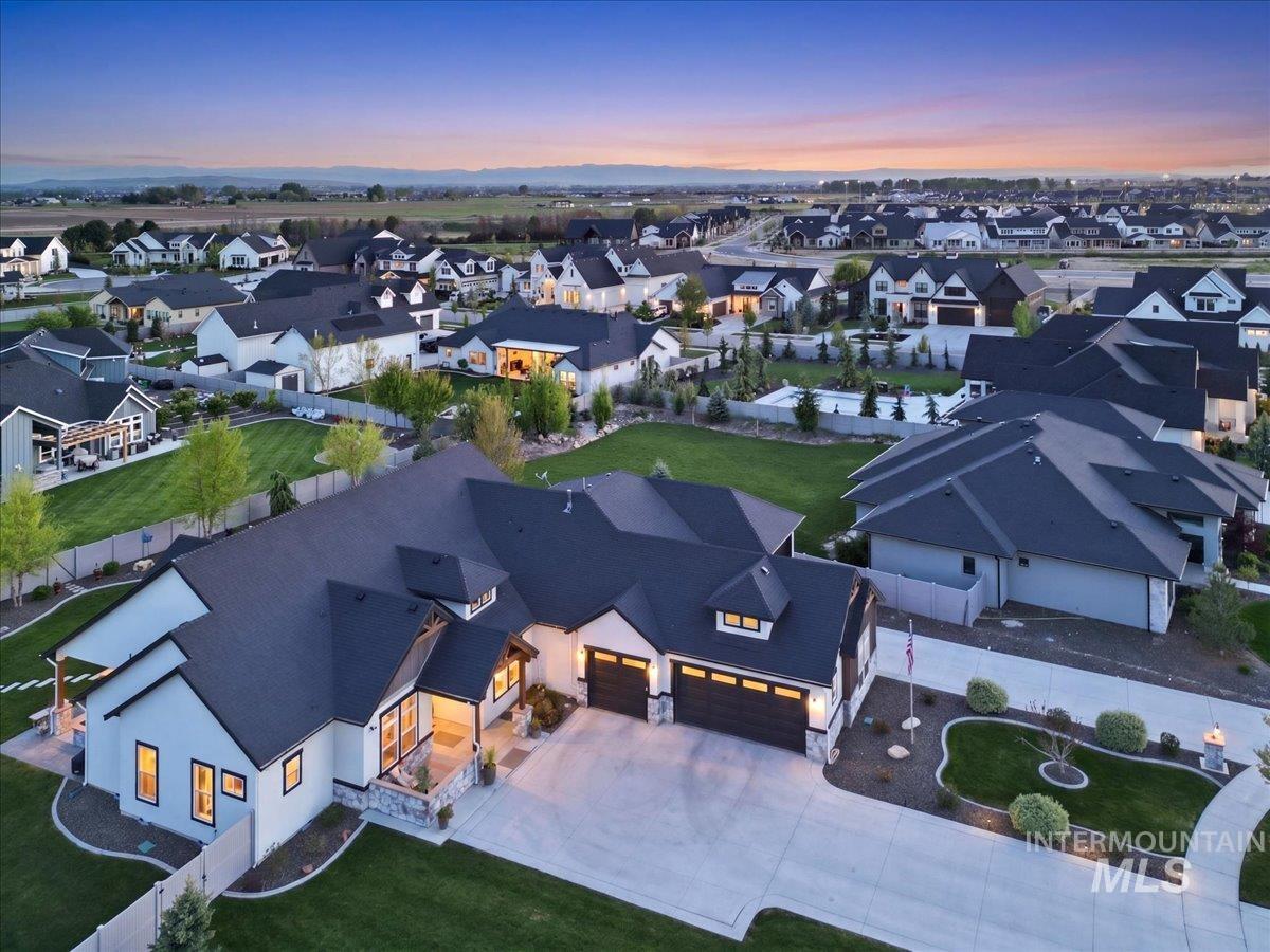 2921 E Wickham Ct, Meridian, Idaho 83642-2679, 4 Bedrooms, 3.5 Bathrooms, Residential For Sale, Price $1,399,000,MLS 98985277