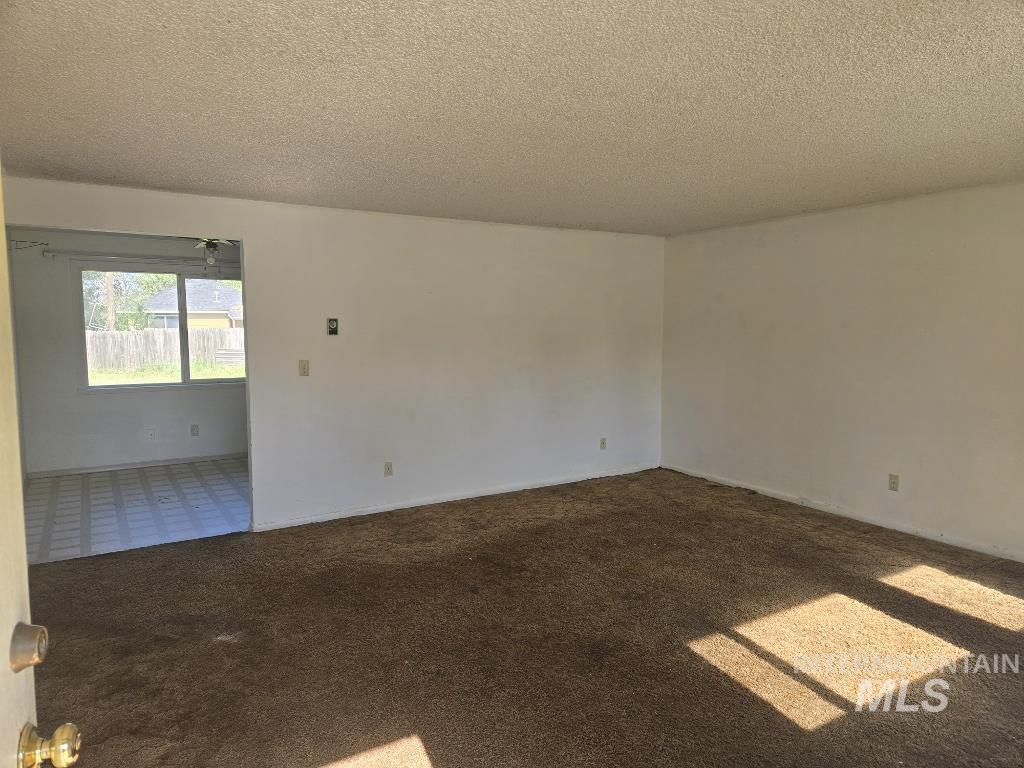 307 N 8th St, Parma, Idaho 83660, 3 Bedrooms, 2 Bathrooms, Residential For Sale, Price $279,900,MLS 98985285