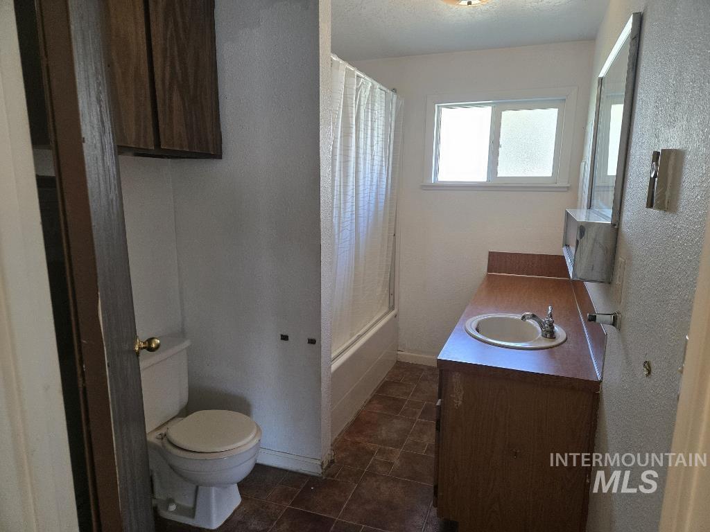 307 N 8th St, Parma, Idaho 83660, 3 Bedrooms, 2 Bathrooms, Residential For Sale, Price $279,900,MLS 98985285