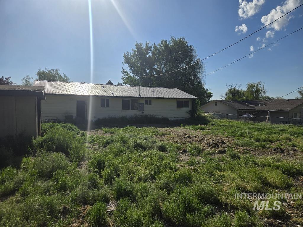 307 N 8th St, Parma, Idaho 83660, 3 Bedrooms, 2 Bathrooms, Residential For Sale, Price $279,900,MLS 98985285