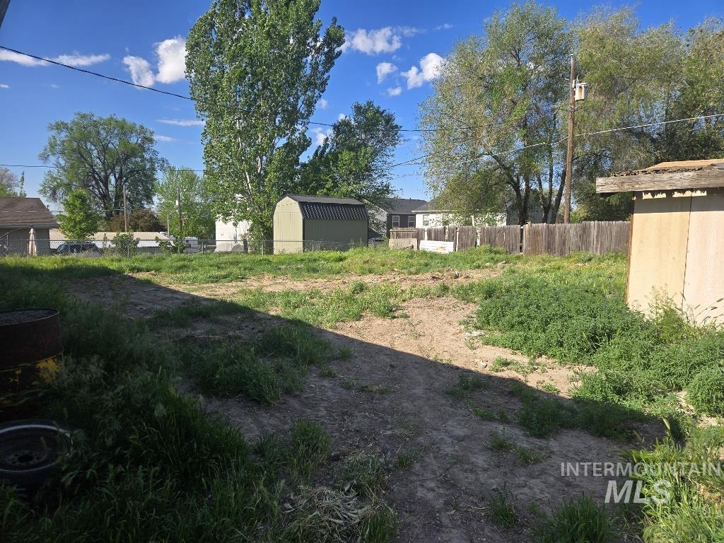307 N 8th St, Parma, Idaho 83660, 3 Bedrooms, 2 Bathrooms, Residential For Sale, Price $279,900,MLS 98985285