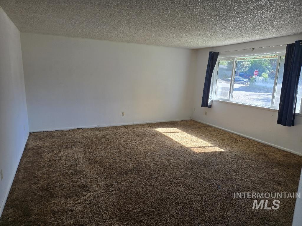 307 N 8th St, Parma, Idaho 83660, 3 Bedrooms, 2 Bathrooms, Residential For Sale, Price $279,900,MLS 98985285