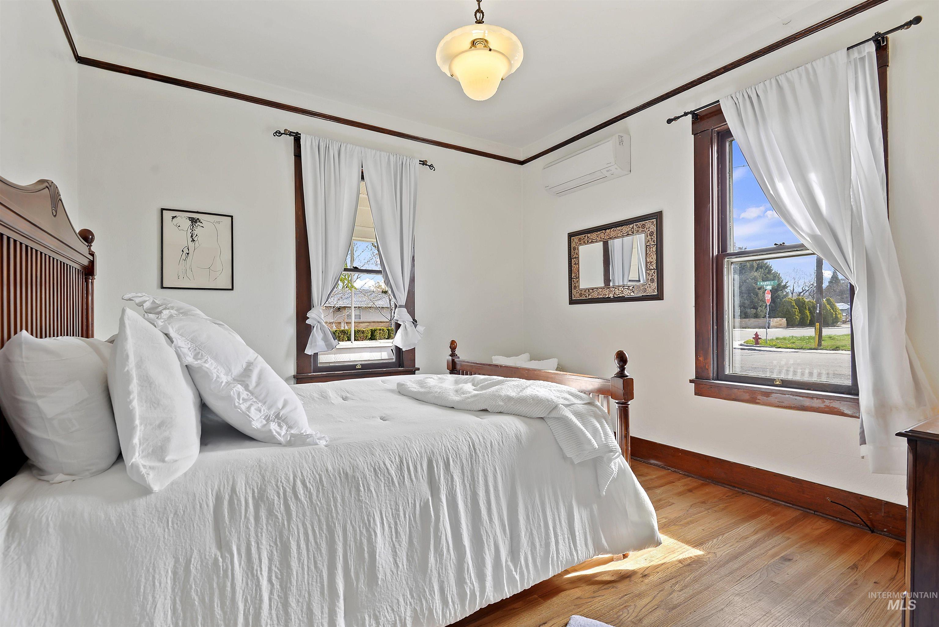 4409 W Franklin Rd, Boise, Idaho 83705-1337, 2 Bedrooms, 1 Bathroom, Residential Income For Sale, Price $598,400,MLS 98985288