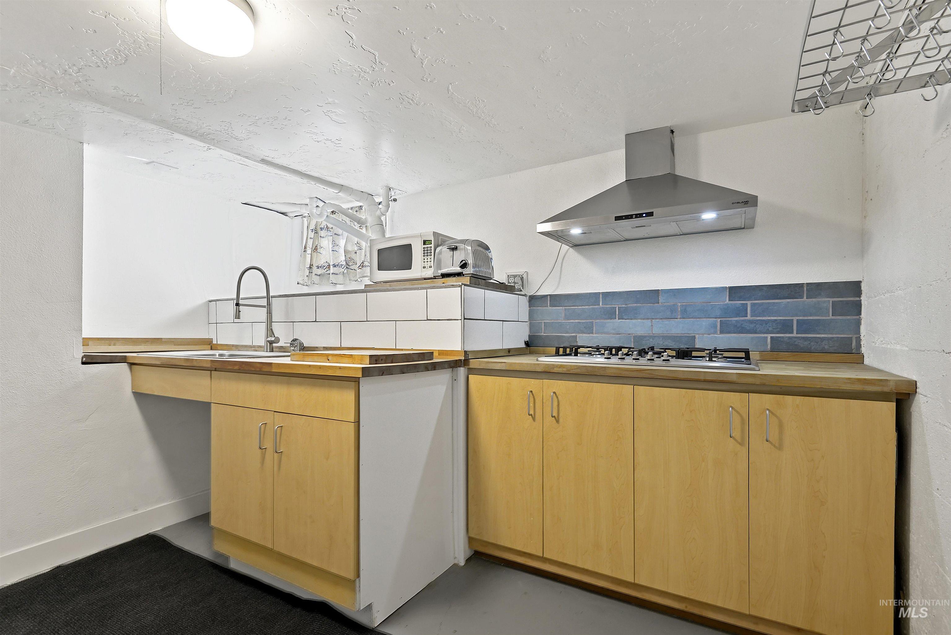 4409 W Franklin Rd, Boise, Idaho 83705-1337, 2 Bedrooms, 1 Bathroom, Residential Income For Sale, Price $598,400,MLS 98985288
