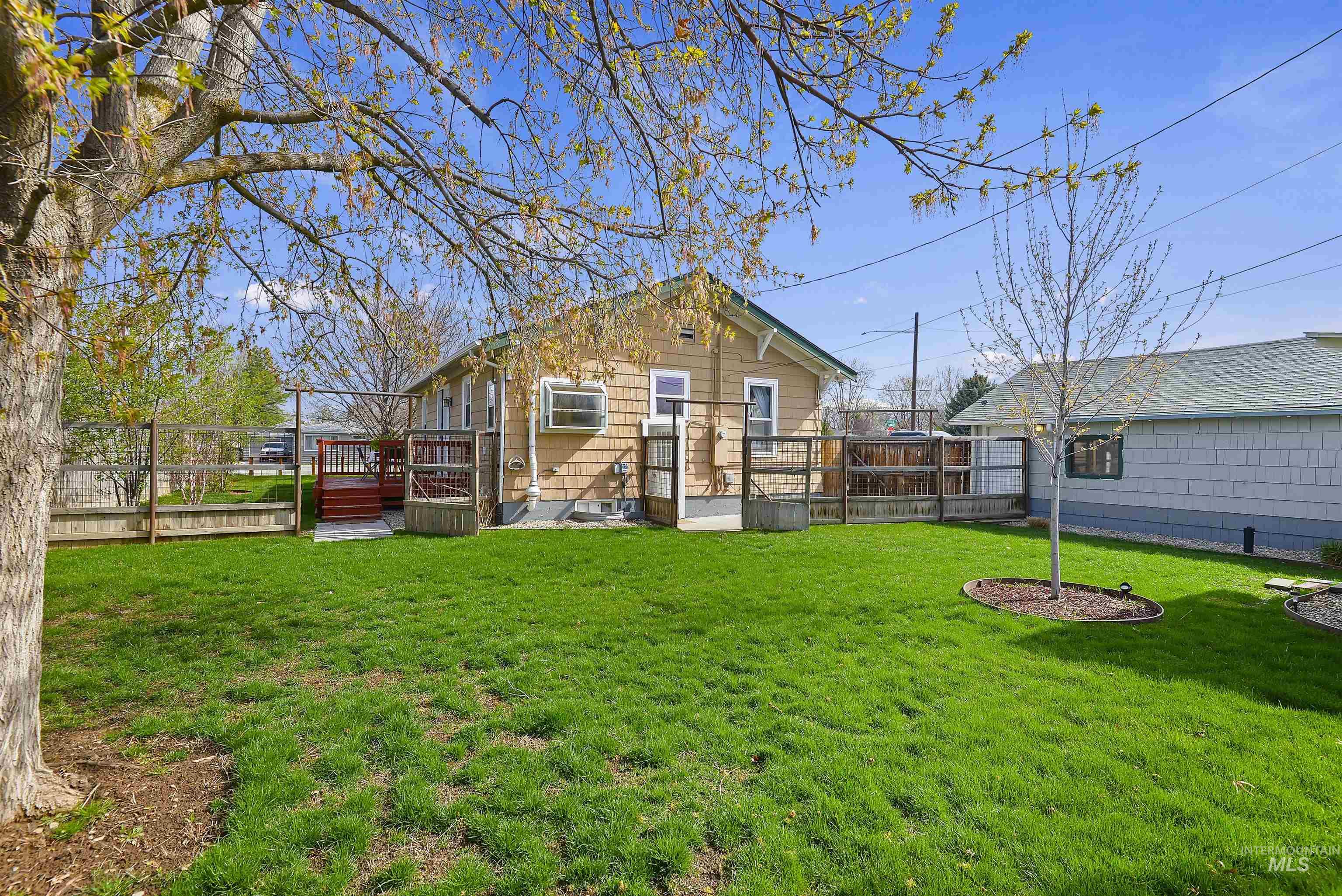 4409 W Franklin Rd, Boise, Idaho 83705-1337, 2 Bedrooms, 1 Bathroom, Residential Income For Sale, Price $598,400,MLS 98985288