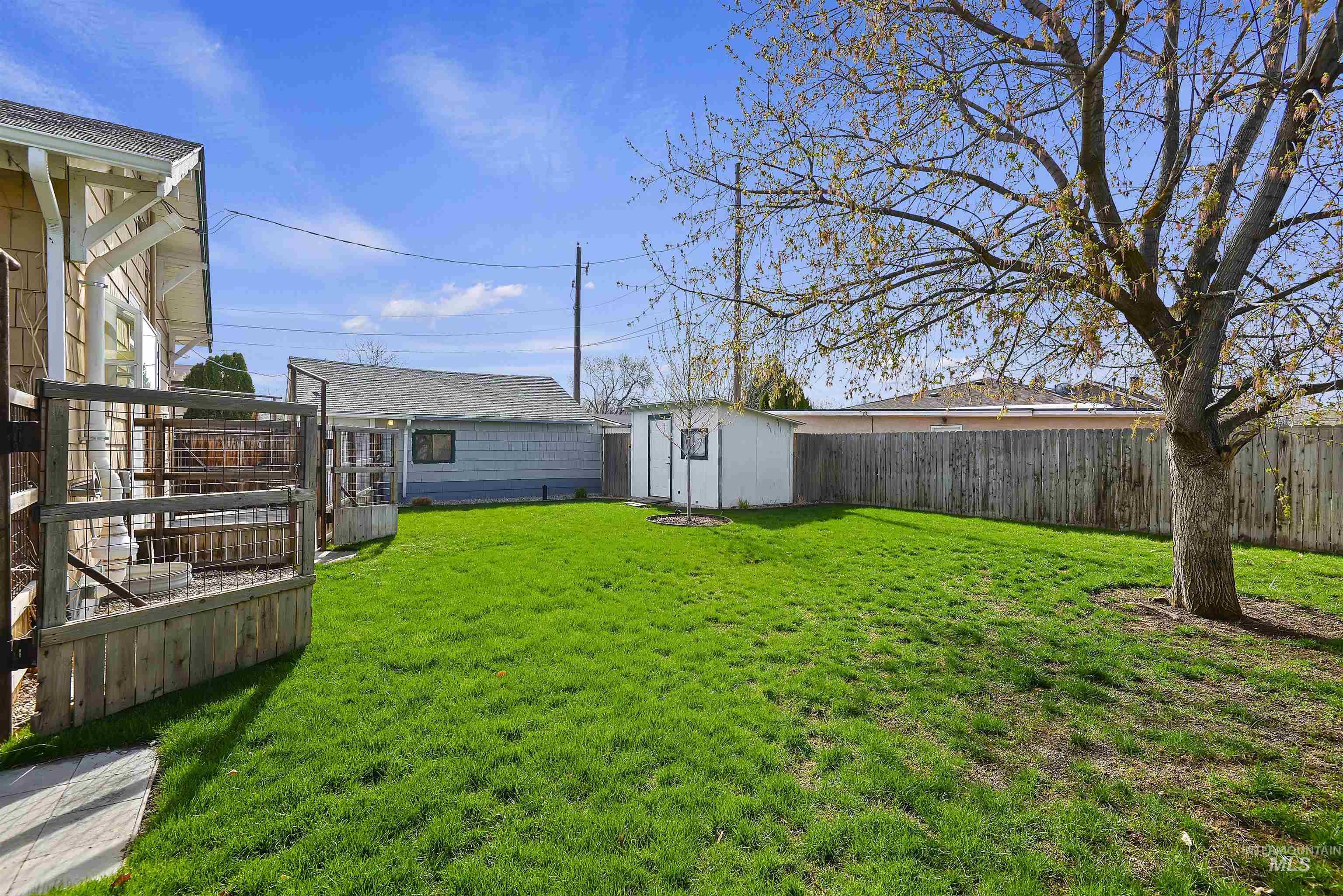4409 W Franklin Rd, Boise, Idaho 83705-1337, 2 Bedrooms, 1 Bathroom, Residential Income For Sale, Price $598,400,MLS 98985288