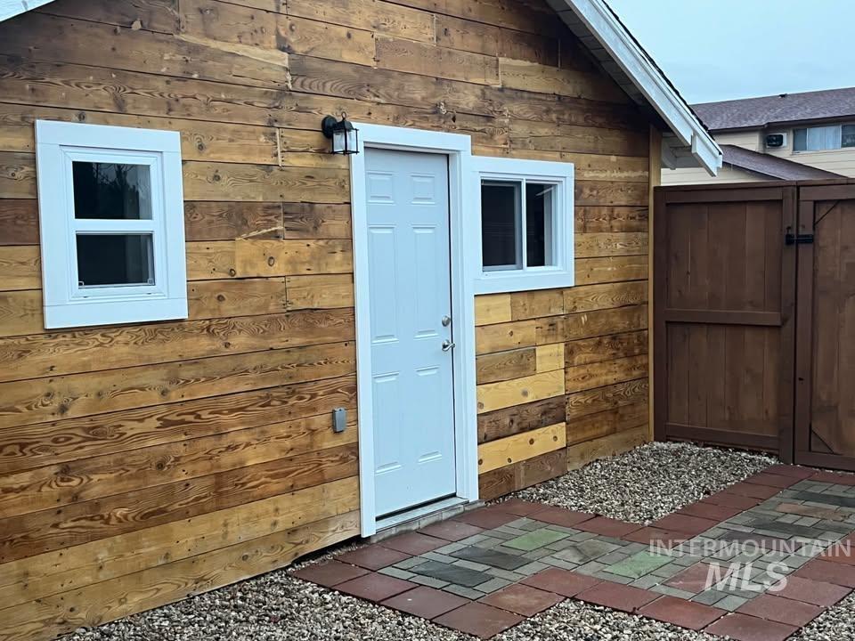4409 W Franklin Rd, Boise, Idaho 83705-1337, 2 Bedrooms, 1 Bathroom, Residential Income For Sale, Price $598,400,MLS 98985288
