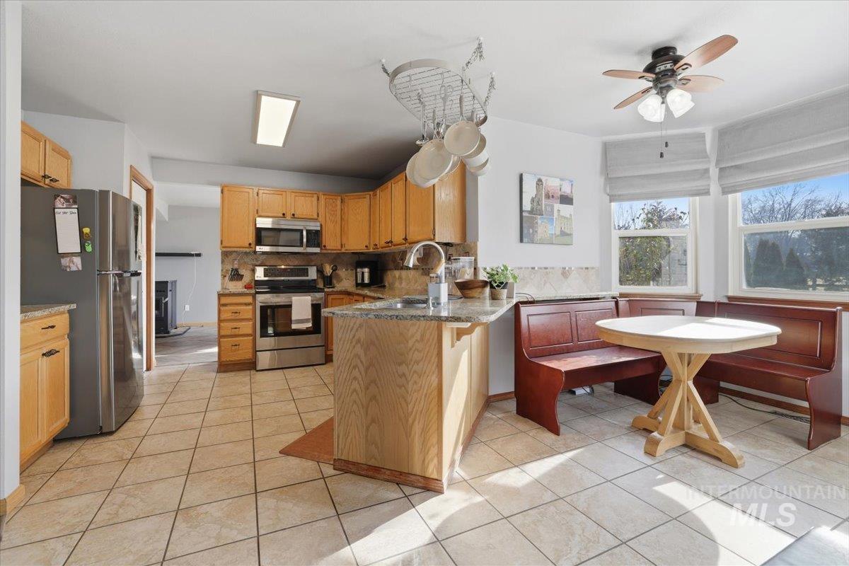 4110 Lincoln Rd, Caldwell, Idaho 83605, 3 Bedrooms, 2.5 Bathrooms, Residential For Sale, Price $739,500,MLS 98985290