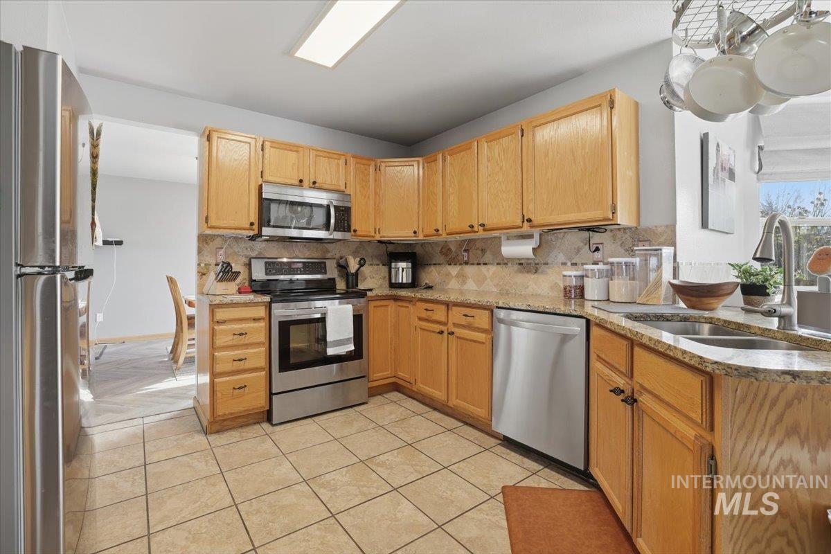 4110 Lincoln Rd, Caldwell, Idaho 83605, 3 Bedrooms, 2.5 Bathrooms, Residential For Sale, Price $739,500,MLS 98985290