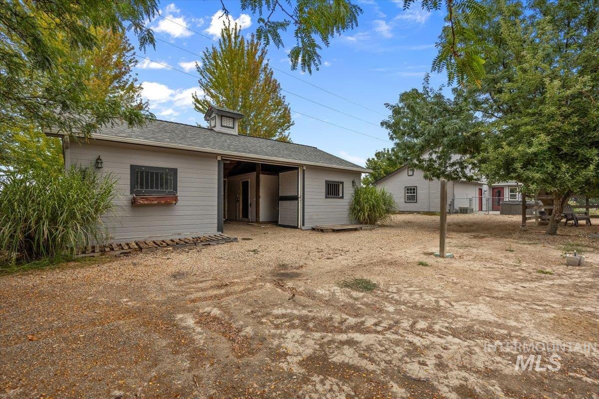 4110 Lincoln Rd, Caldwell, Idaho 83605, 3 Bedrooms, 2.5 Bathrooms, Residential For Sale, Price $739,500,MLS 98985290