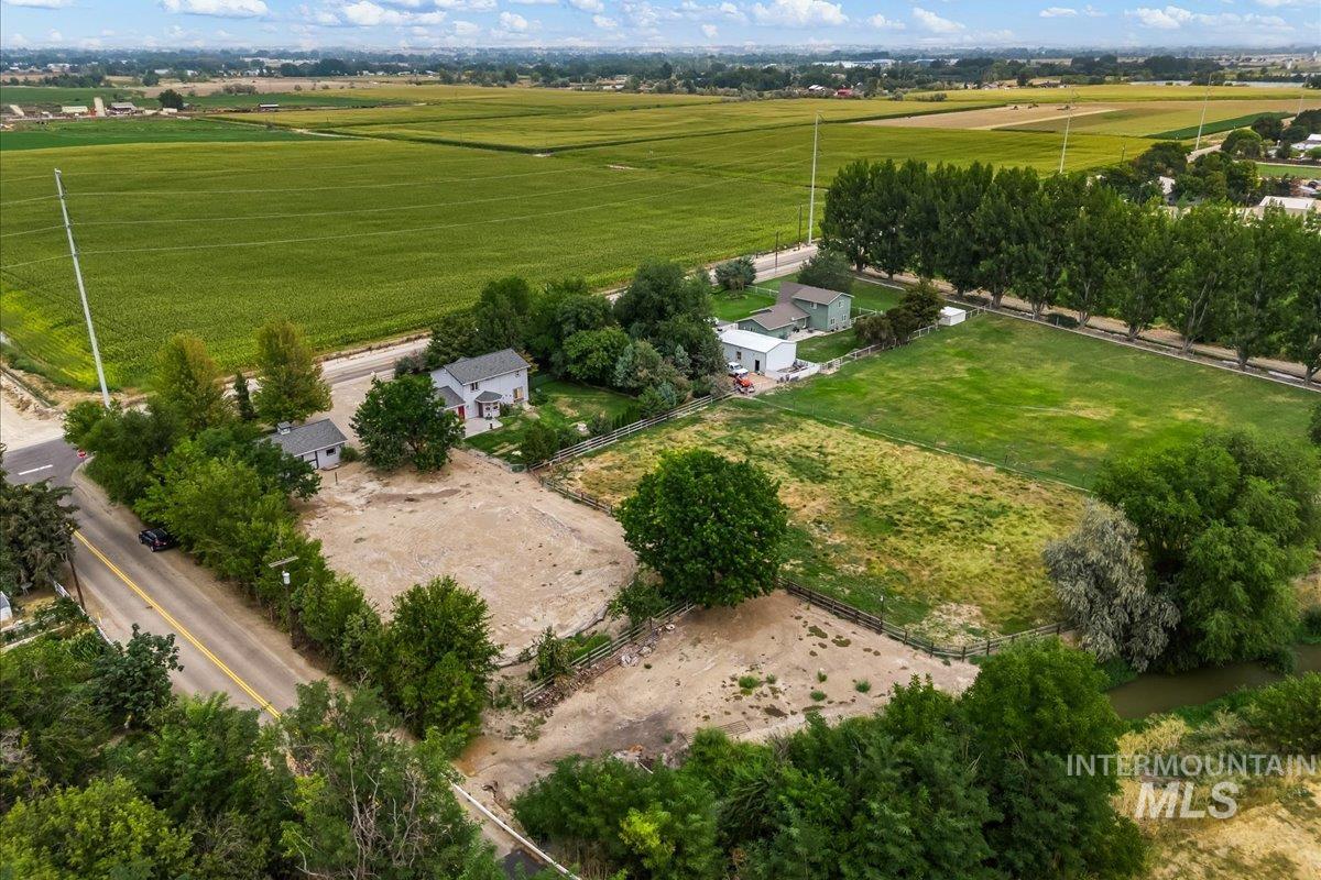 4110 Lincoln Rd, Caldwell, Idaho 83605, 3 Bedrooms, 2.5 Bathrooms, Residential For Sale, Price $739,500,MLS 98985290