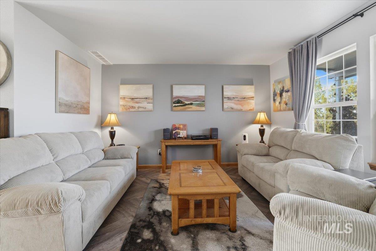 4110 Lincoln Rd, Caldwell, Idaho 83605, 3 Bedrooms, 2.5 Bathrooms, Residential For Sale, Price $739,500,MLS 98985290