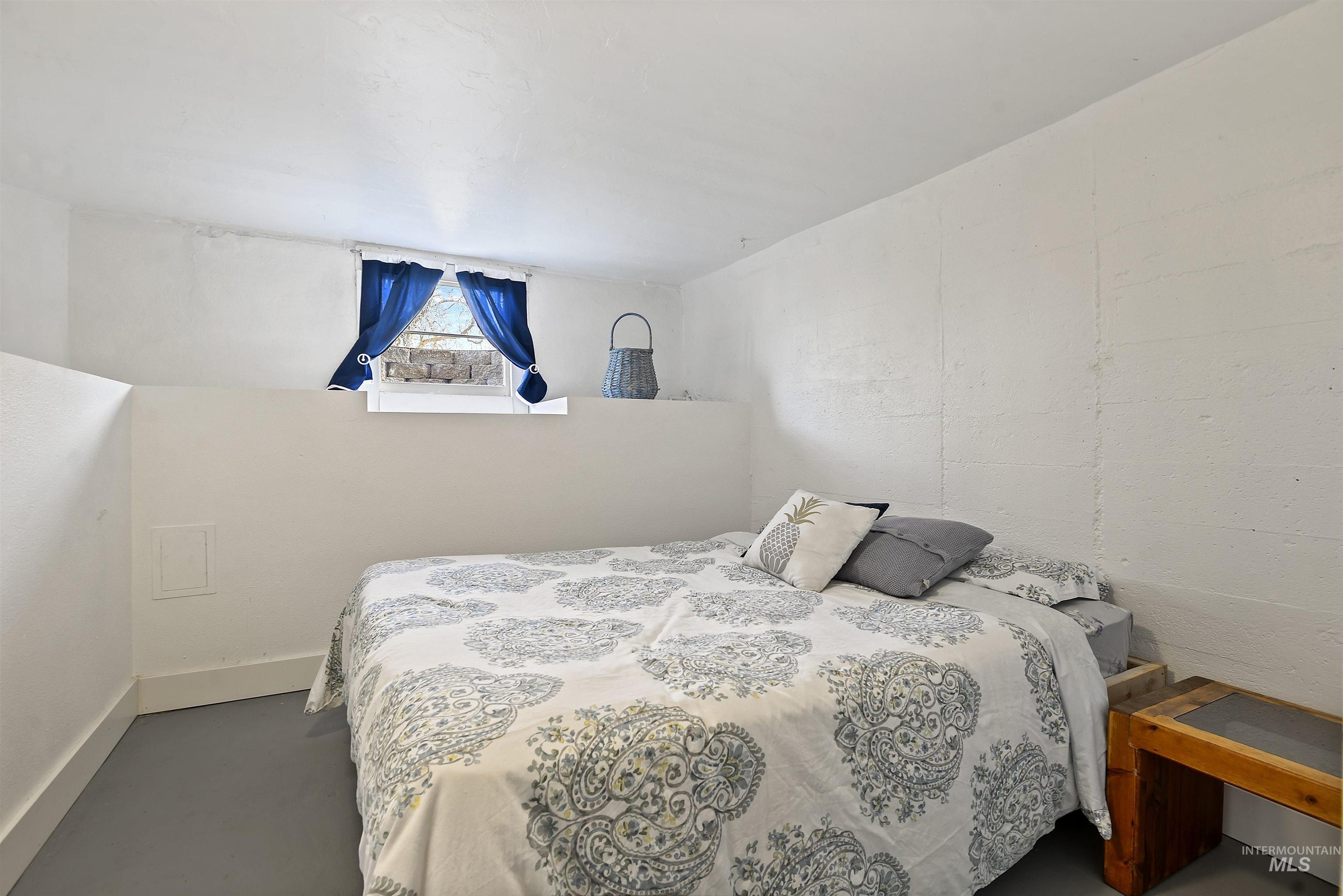 4409 W Franklin Rd, Boise, Idaho 83705-1337, 2 Bedrooms, 1 Bathroom, Residential Income For Sale, Price $598,400,MLS 98985291