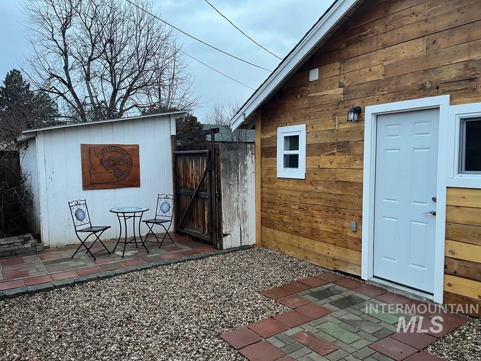 4409 W Franklin Rd, Boise, Idaho 83705-1337, 2 Bedrooms, 1 Bathroom, Residential Income For Sale, Price $598,400,MLS 98985291