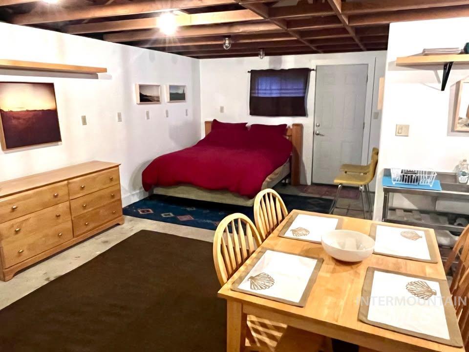 4409 W Franklin Rd, Boise, Idaho 83705-1337, 2 Bedrooms, 1 Bathroom, Residential Income For Sale, Price $598,400,MLS 98985291
