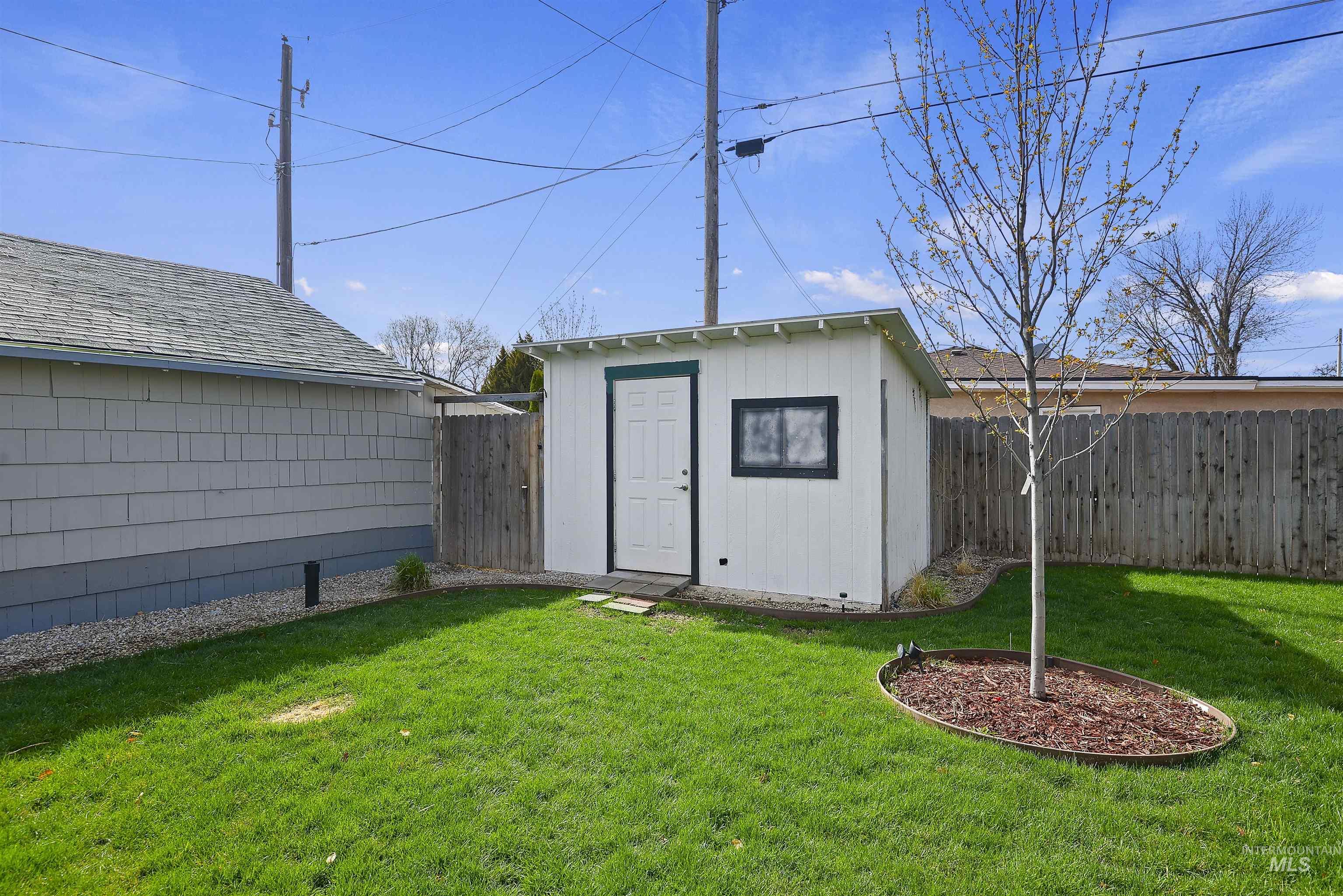 4409 W Franklin Rd, Boise, Idaho 83705-1337, 2 Bedrooms, 1 Bathroom, Residential Income For Sale, Price $598,400,MLS 98985291