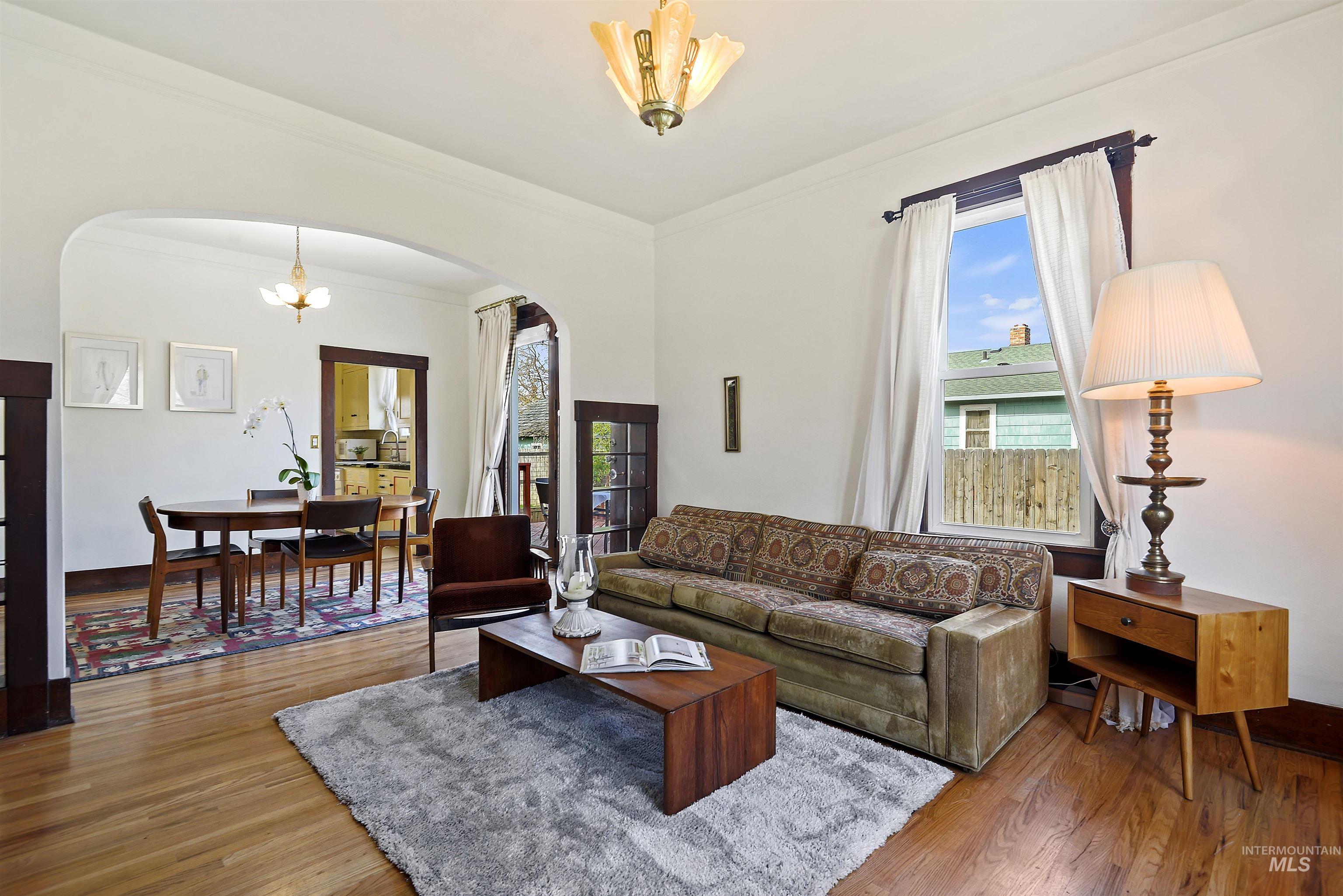 4409 W Franklin Rd, Boise, Idaho 83705-1337, 2 Bedrooms, 1 Bathroom, Residential Income For Sale, Price $598,400,MLS 98985291