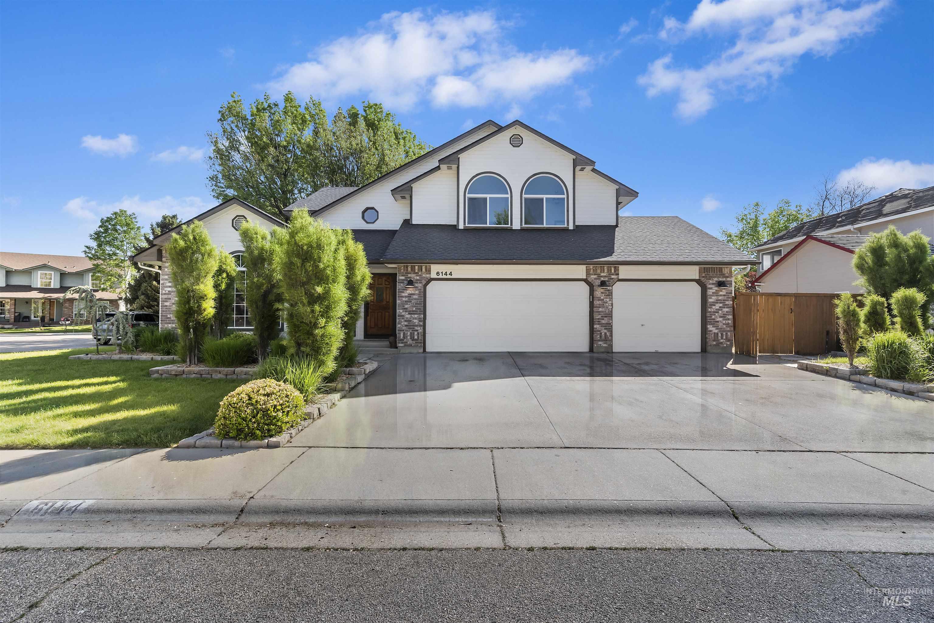 6144 N Pintail Way, Garden City, Idaho 83714-1297, 4 Bedrooms, 2.5 Bathrooms, Residential For Sale, Price $725,500,MLS 98985294