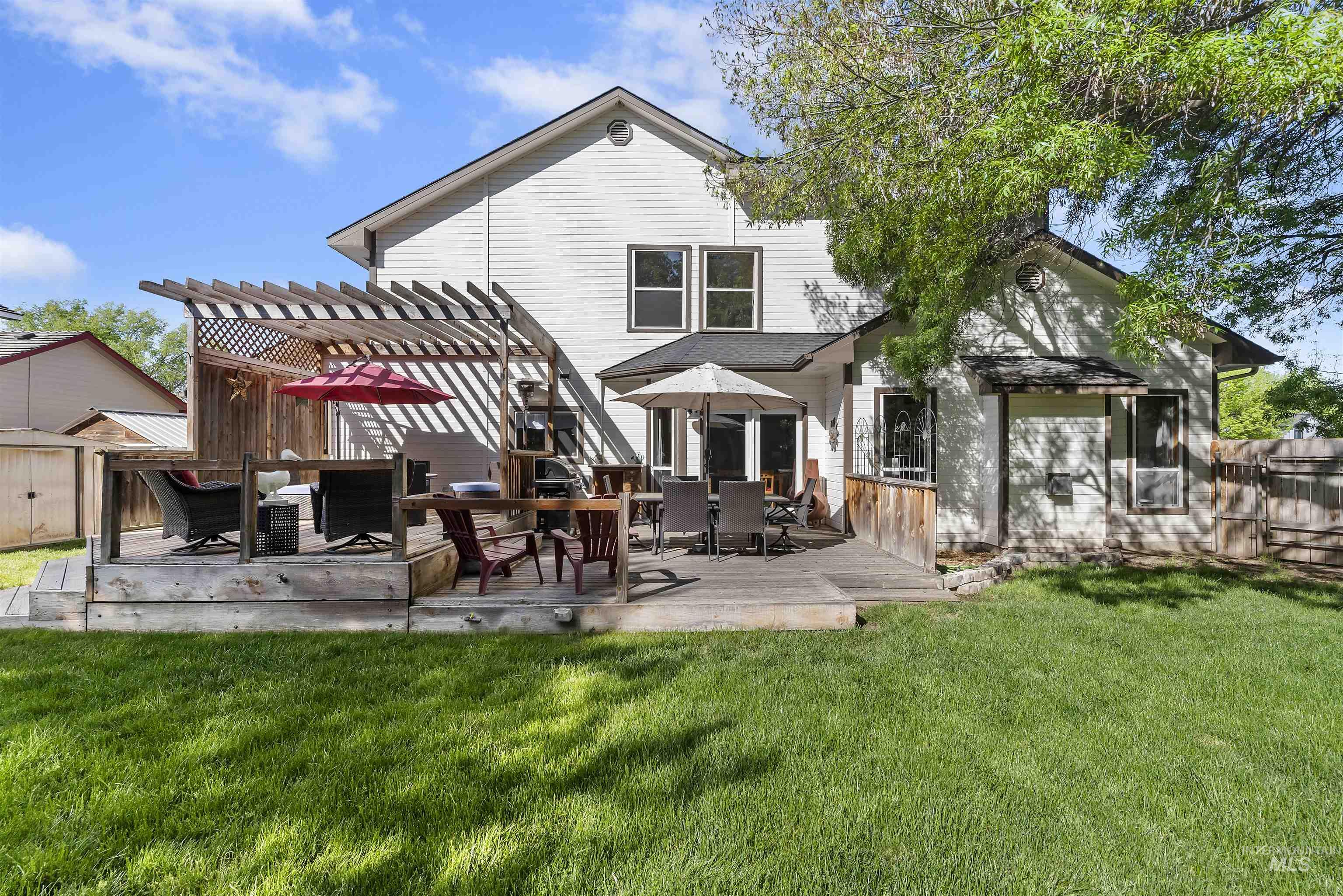 6144 N Pintail Way, Garden City, Idaho 83714-1297, 4 Bedrooms, 2.5 Bathrooms, Residential For Sale, Price $725,500,MLS 98985294