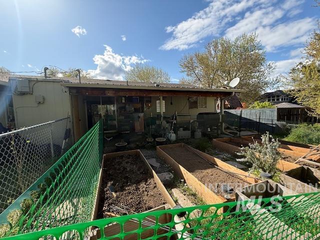 1415 & 1417 7th Street, Clarkston, Washington 99403, 2 Bedrooms, 1 Bathroom, Residential Income For Sale, Price $392,500,MLS 98985295