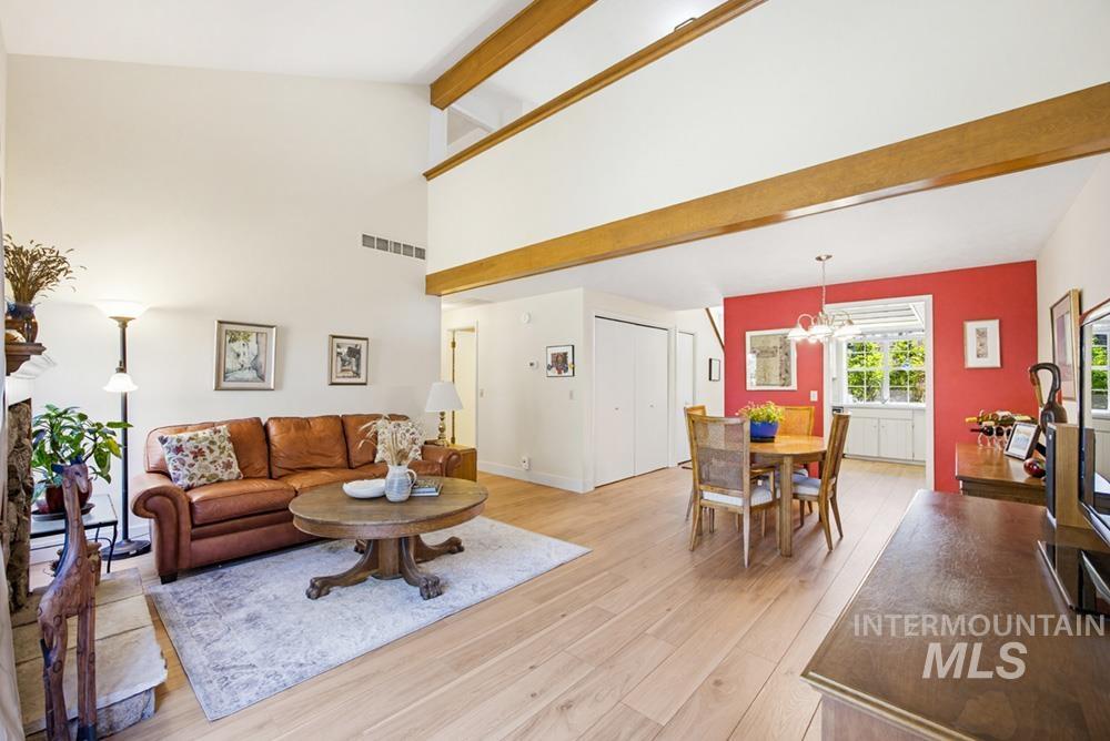 3117 S Waterbury Ln, Boise, Idaho 83706, 2 Bedrooms, 2 Bathrooms, Residential For Sale, Price $425,000, 98985298