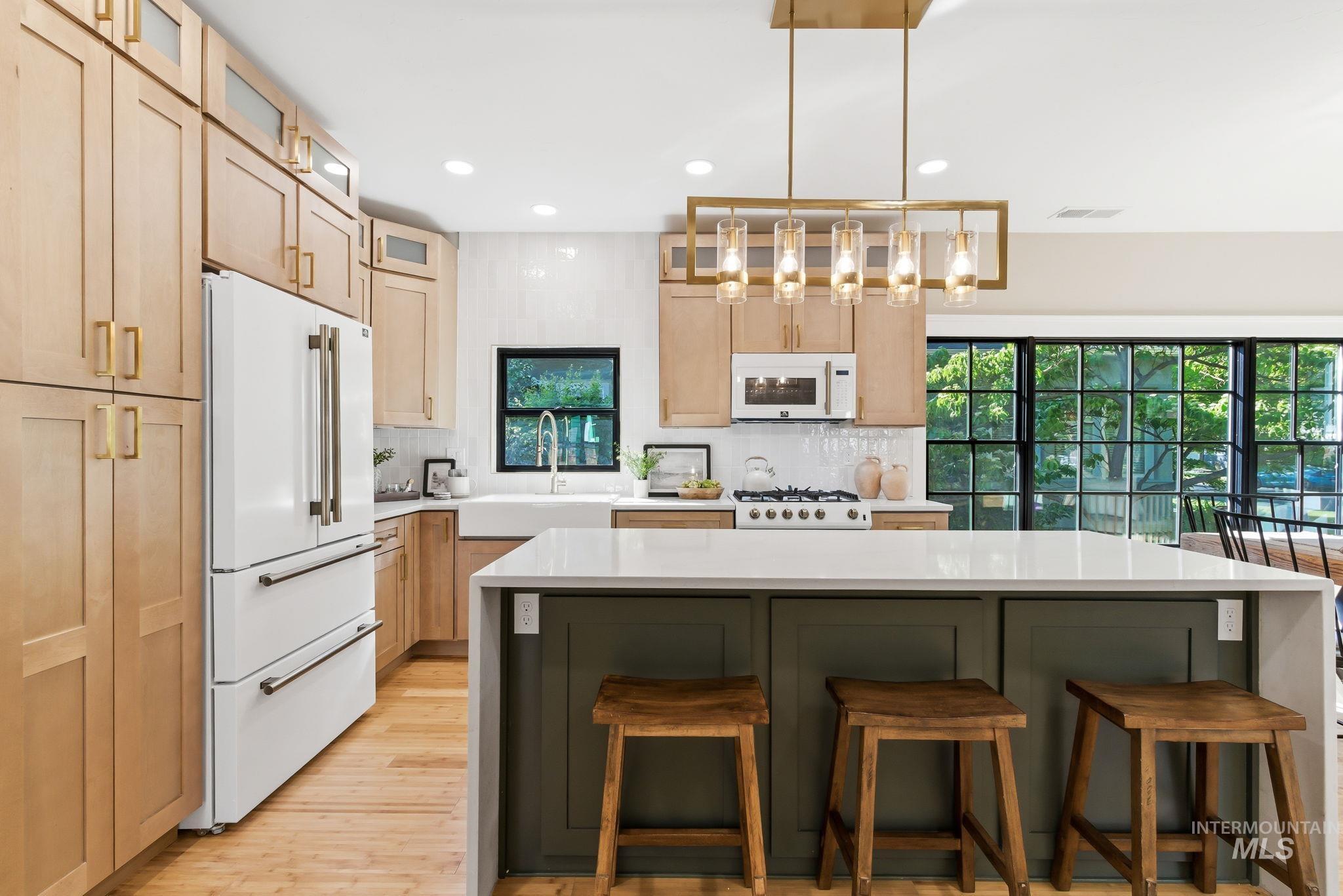 1115 E Jefferson, Boise, Idaho 83712, 3 Bedrooms, 3 Bathrooms, Residential For Sale, Price $949,900,MLS 98985301