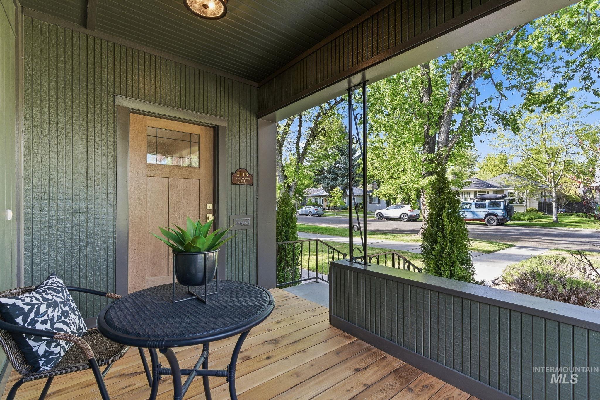 1115 E Jefferson, Boise, Idaho 83712, 3 Bedrooms, 3 Bathrooms, Residential For Sale, Price $949,900,MLS 98985301
