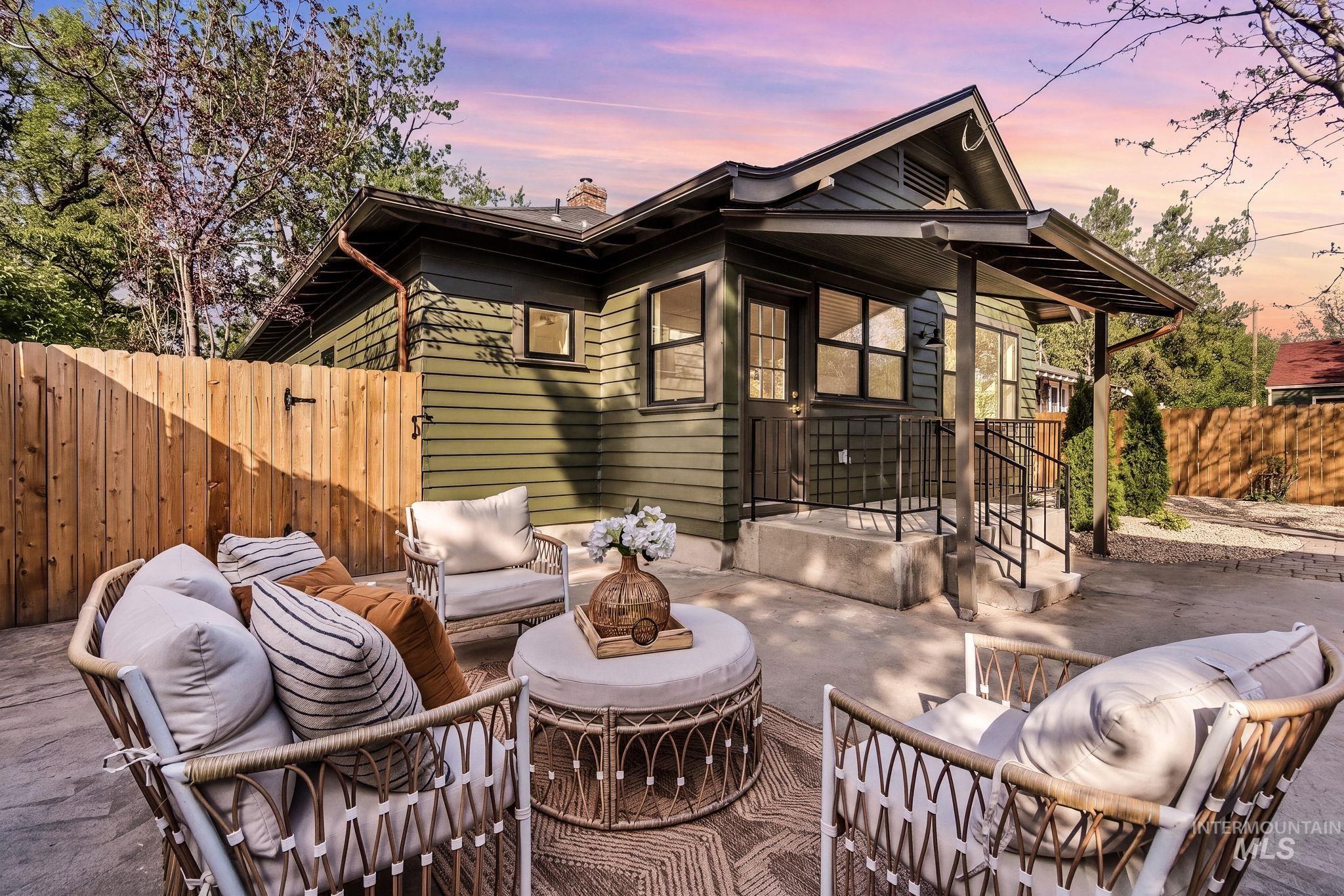 1115 E Jefferson, Boise, Idaho 83712, 3 Bedrooms, 3 Bathrooms, Residential For Sale, Price $949,900,MLS 98985301