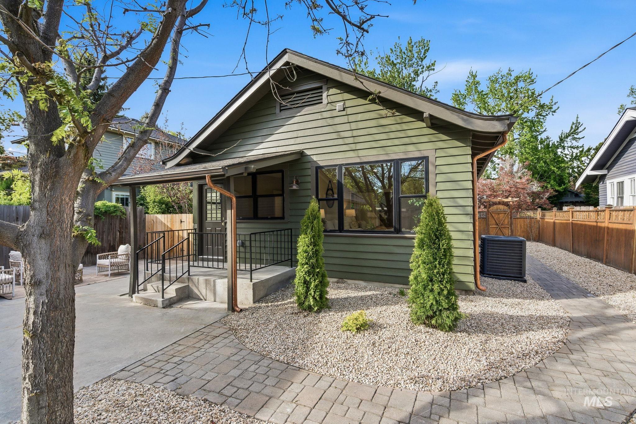 1115 E Jefferson, Boise, Idaho 83712, 3 Bedrooms, 3 Bathrooms, Residential For Sale, Price $949,900,MLS 98985301