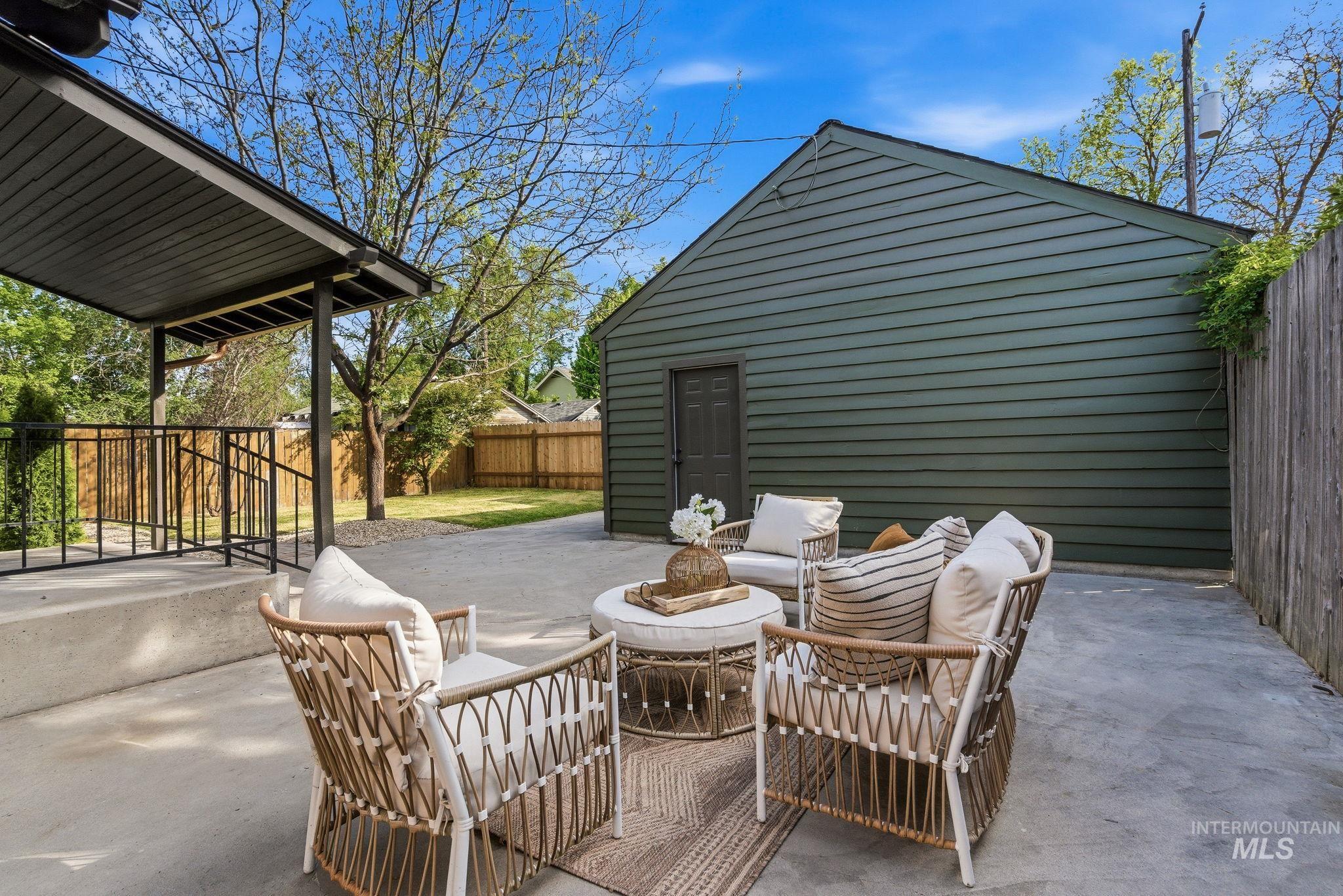 1115 E Jefferson, Boise, Idaho 83712, 3 Bedrooms, 3 Bathrooms, Residential For Sale, Price $949,900,MLS 98985301
