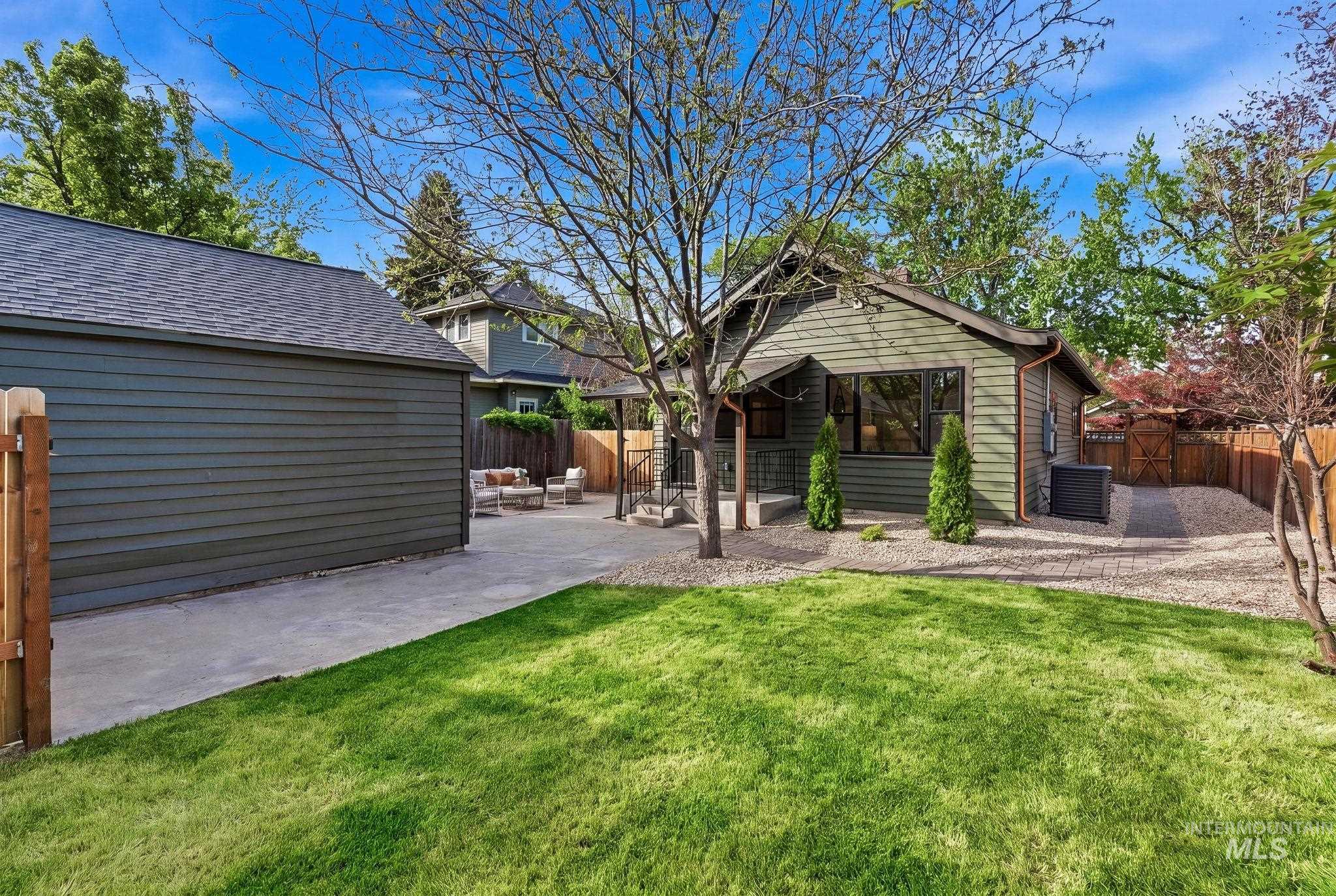 1115 E Jefferson, Boise, Idaho 83712, 3 Bedrooms, 3 Bathrooms, Residential For Sale, Price $949,900,MLS 98985301