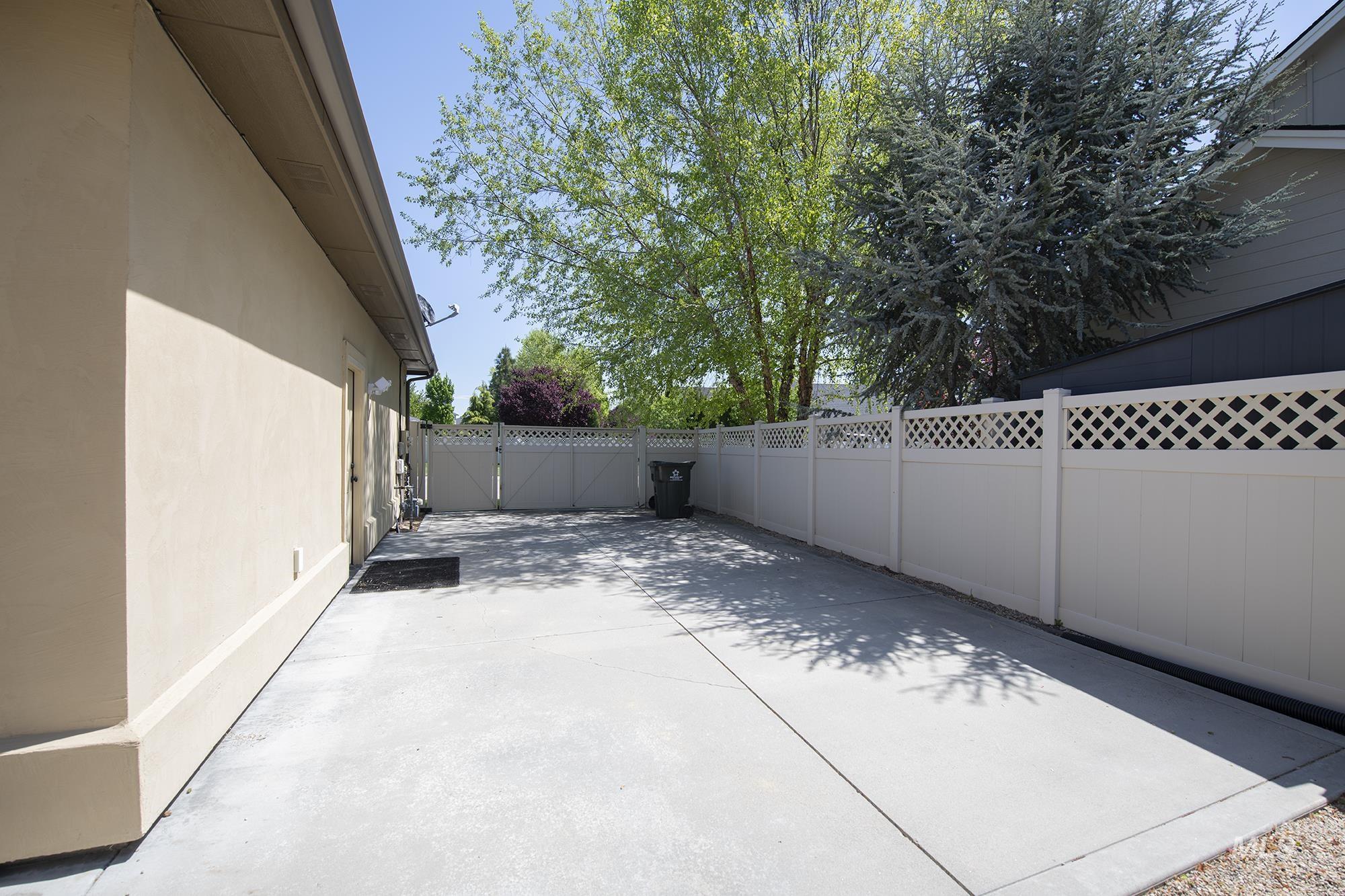 2341 W San Remo Dr, Meridian, Idaho 83646, 4 Bedrooms, 2.5 Bathrooms, Residential For Sale, Price $889,900,MLS 98985303