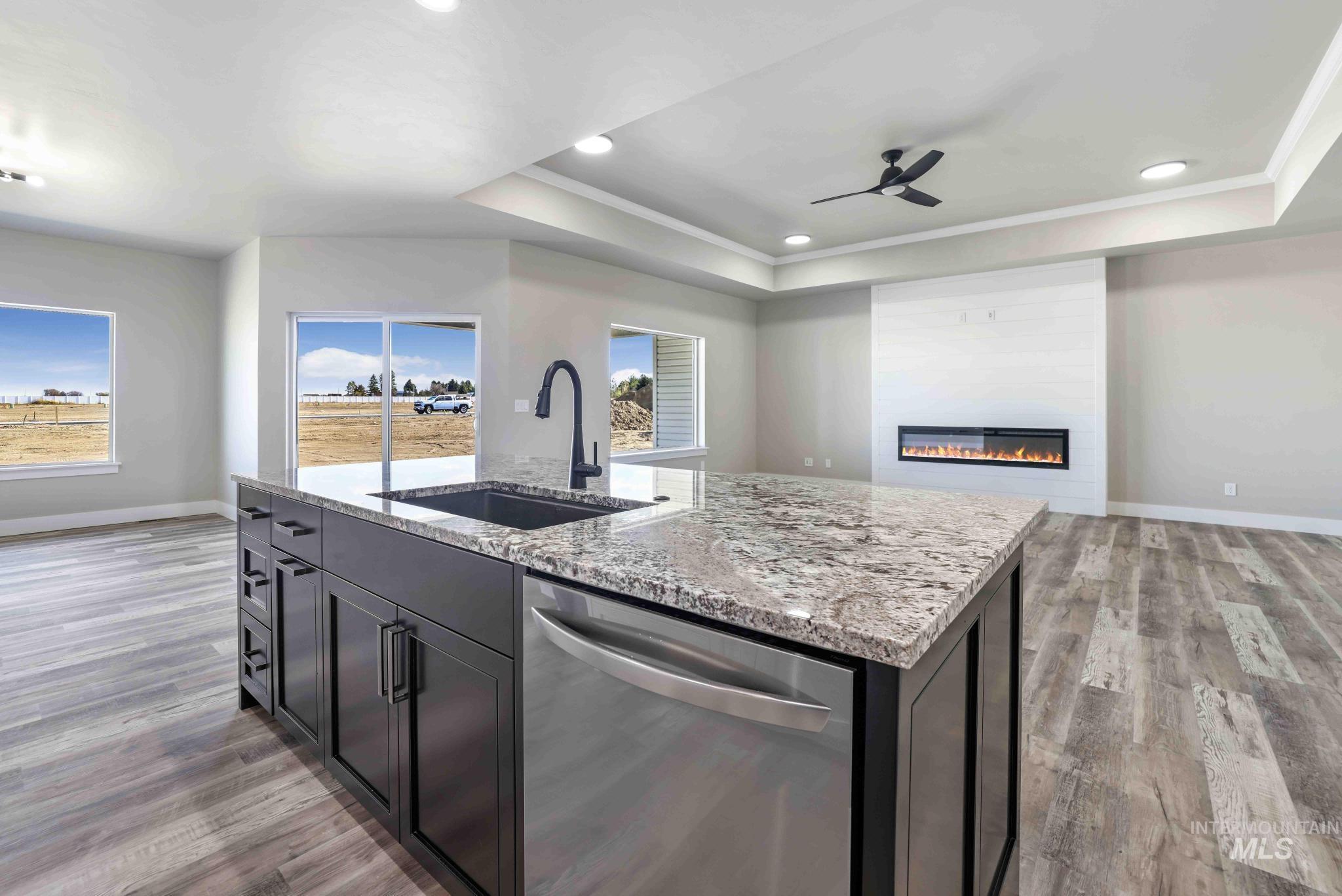 582 Moonbeam way, Twin Falls, Idaho 83301, 4 Bedrooms, 2.5 Bathrooms, Residential For Sale, Price $649,900,MLS 98985306