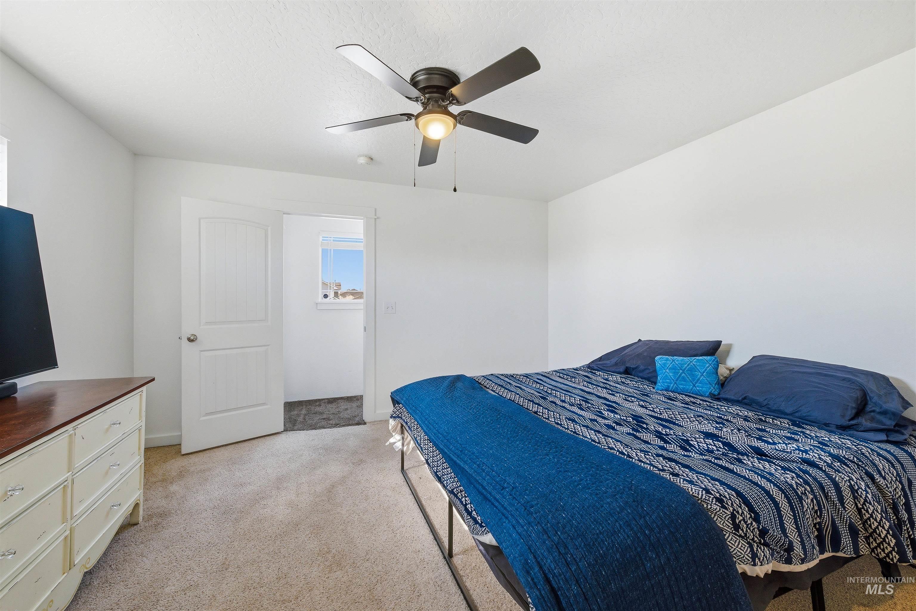 10599 Gossamer Street, Nampa, Idaho 83687-9275, 3 Bedrooms, 2 Bathrooms, Residential For Sale, Price $359,900,MLS 98985307