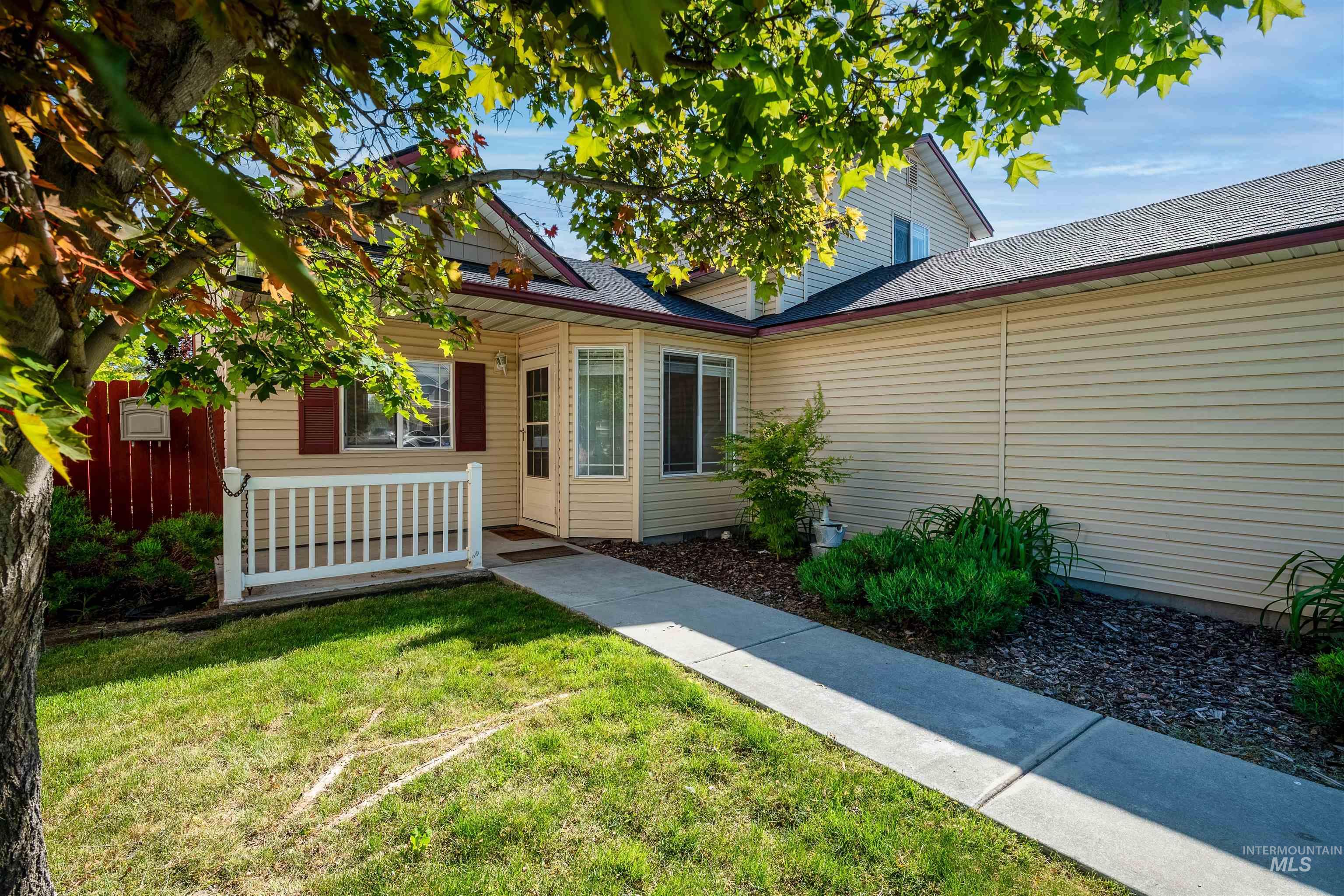 10599 Gossamer Street, Nampa, Idaho 83687-9275, 3 Bedrooms, 2 Bathrooms, Residential For Sale, Price $359,900,MLS 98985307