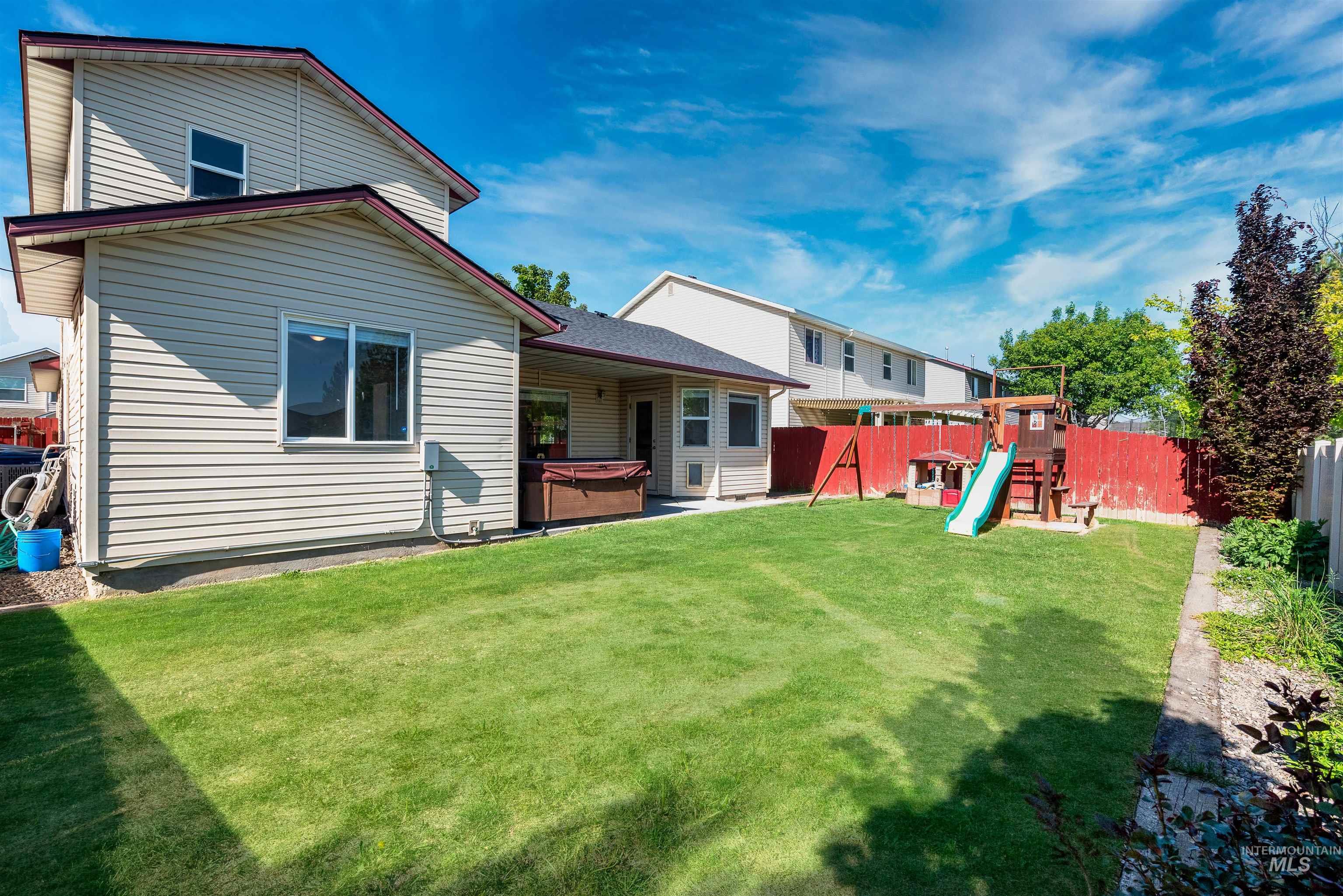 10599 Gossamer Street, Nampa, Idaho 83687-9275, 3 Bedrooms, 2 Bathrooms, Residential For Sale, Price $359,900,MLS 98985307