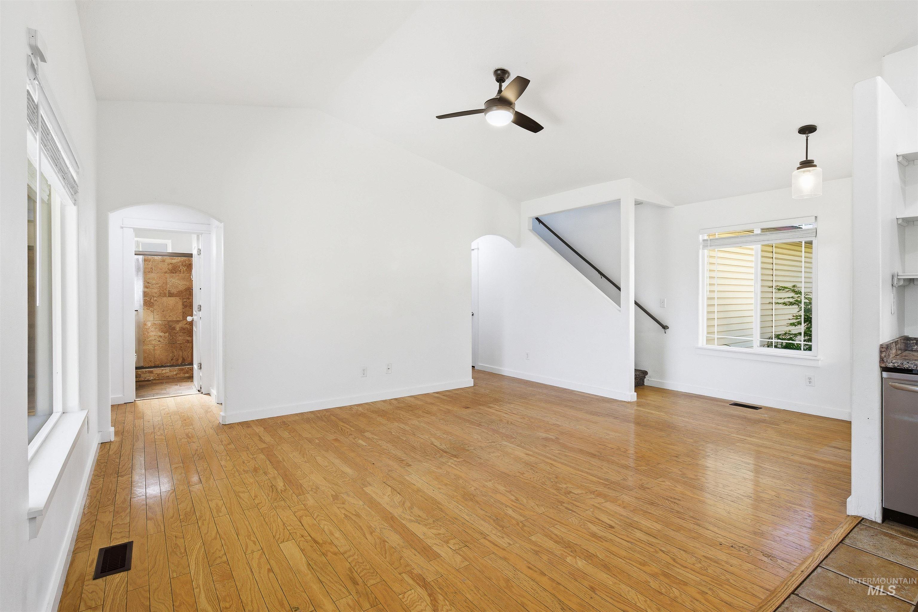 10599 Gossamer Street, Nampa, Idaho 83687-9275, 3 Bedrooms, 2 Bathrooms, Residential For Sale, Price $359,900,MLS 98985307