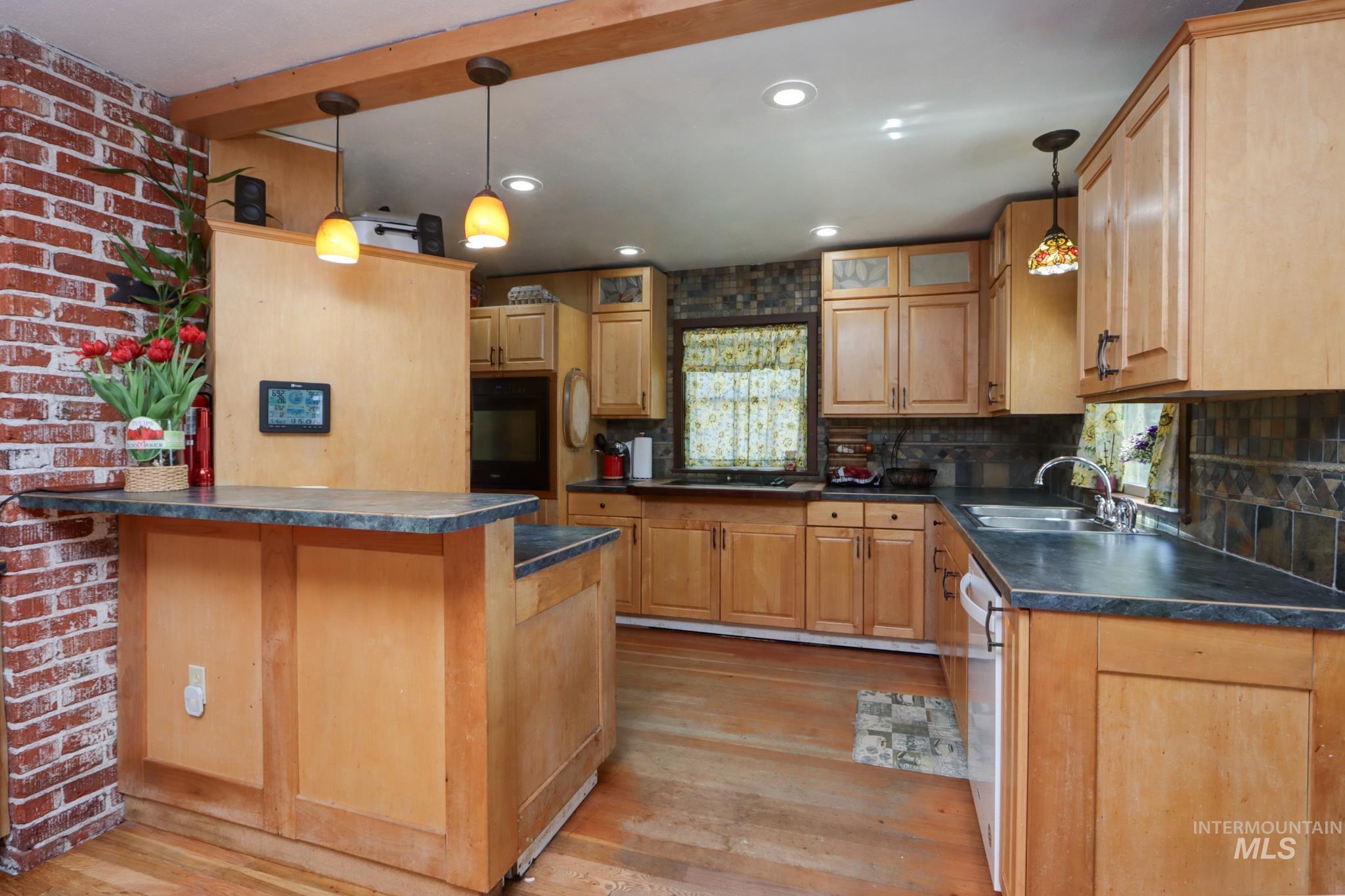706 E 1st, Emmett, Idaho 83617, 3 Bedrooms, 2 Bathrooms, Residential For Sale, Price $460,000, 98985311