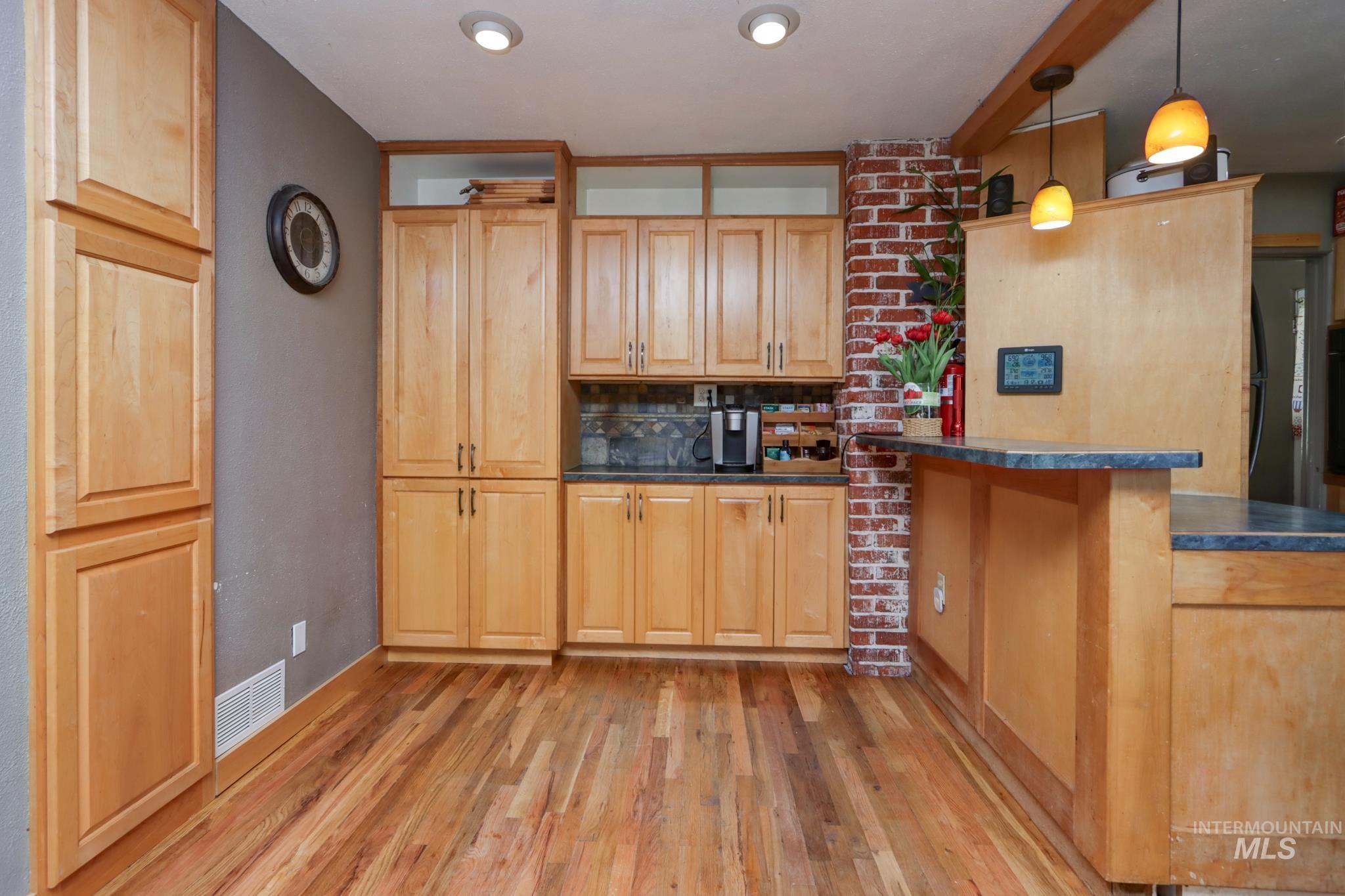 706 E 1st, Emmett, Idaho 83617, 3 Bedrooms, 2 Bathrooms, Residential For Sale, Price $460,000, 98985311