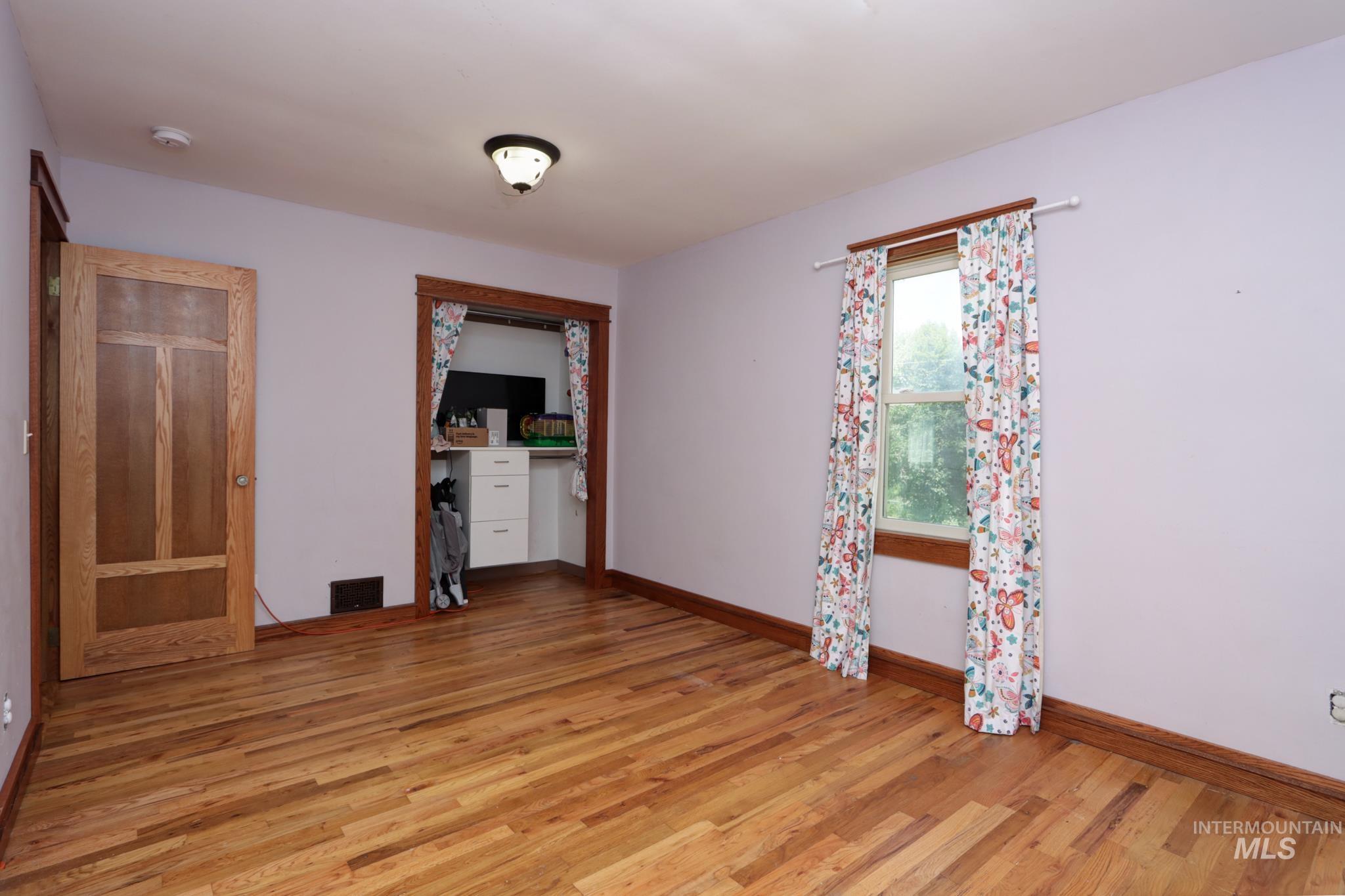 706 E 1st, Emmett, Idaho 83617, 3 Bedrooms, 2 Bathrooms, Residential For Sale, Price $460,000, 98985311