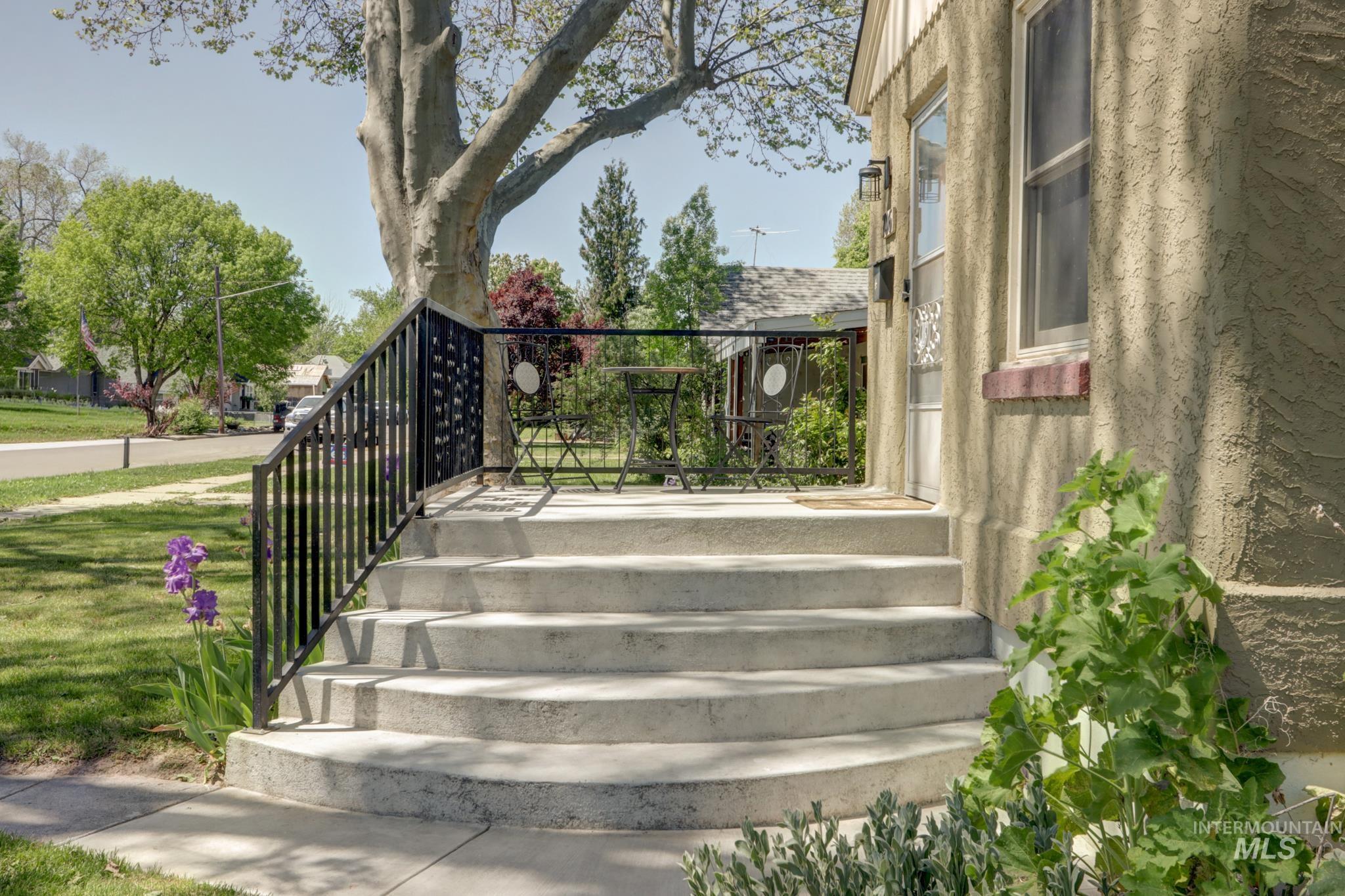706 E 1st, Emmett, Idaho 83617, 3 Bedrooms, 2 Bathrooms, Residential For Sale, Price $460,000, 98985311