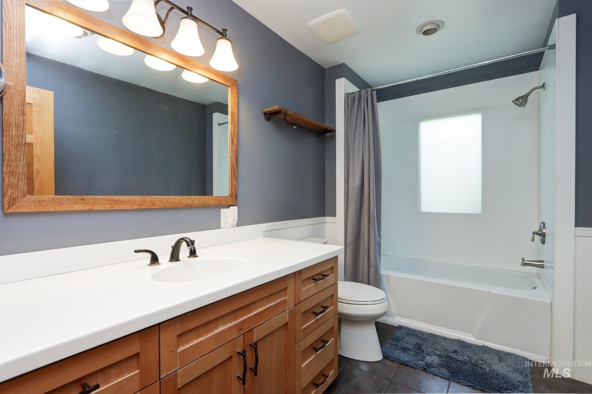 706 E 1st, Emmett, Idaho 83617, 3 Bedrooms, 2 Bathrooms, Residential For Sale, Price $460,000, 98985311